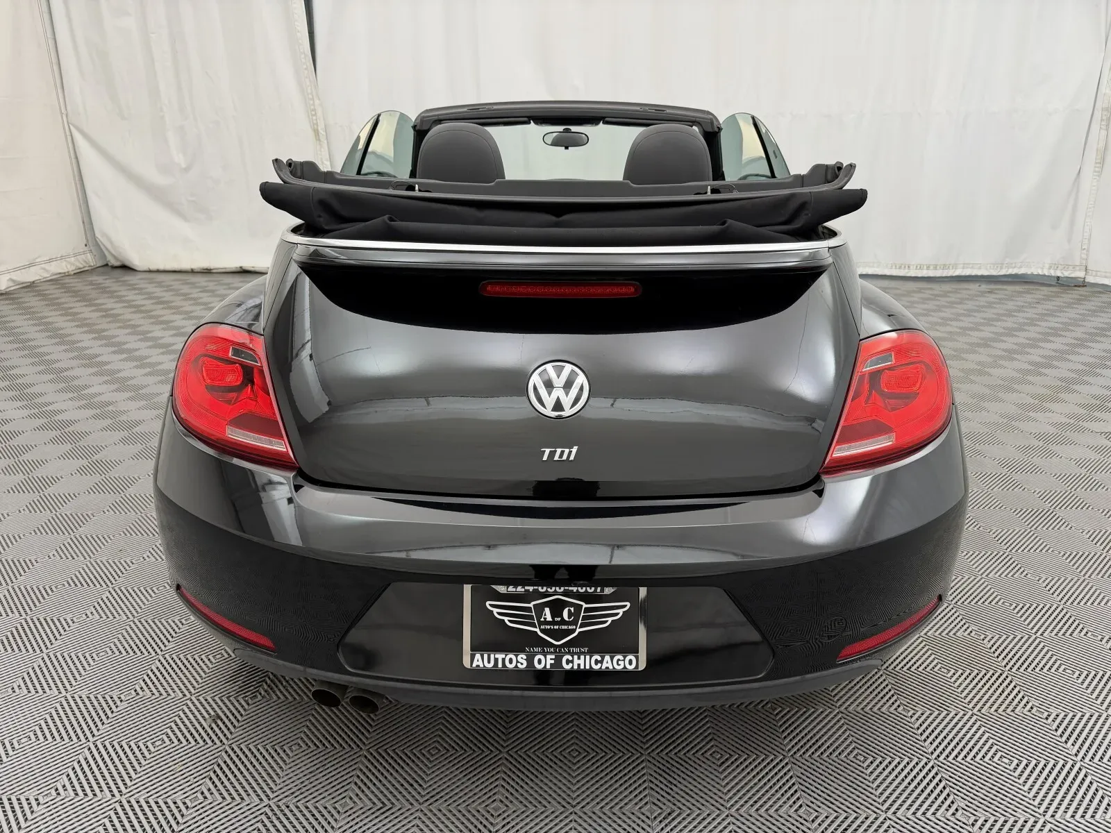 Volkswagen Beetle photo 3
