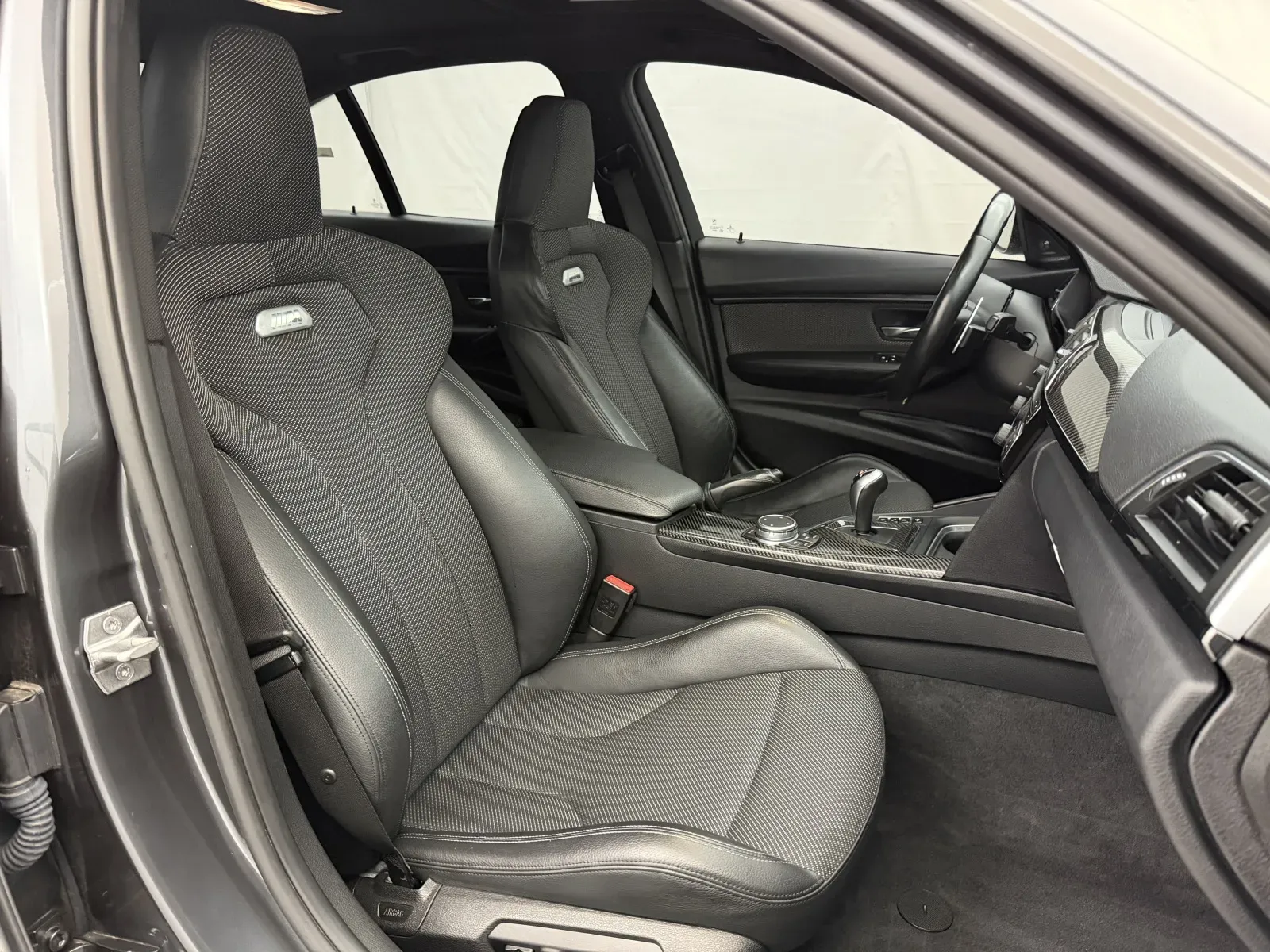 BMW M3 photo 36
