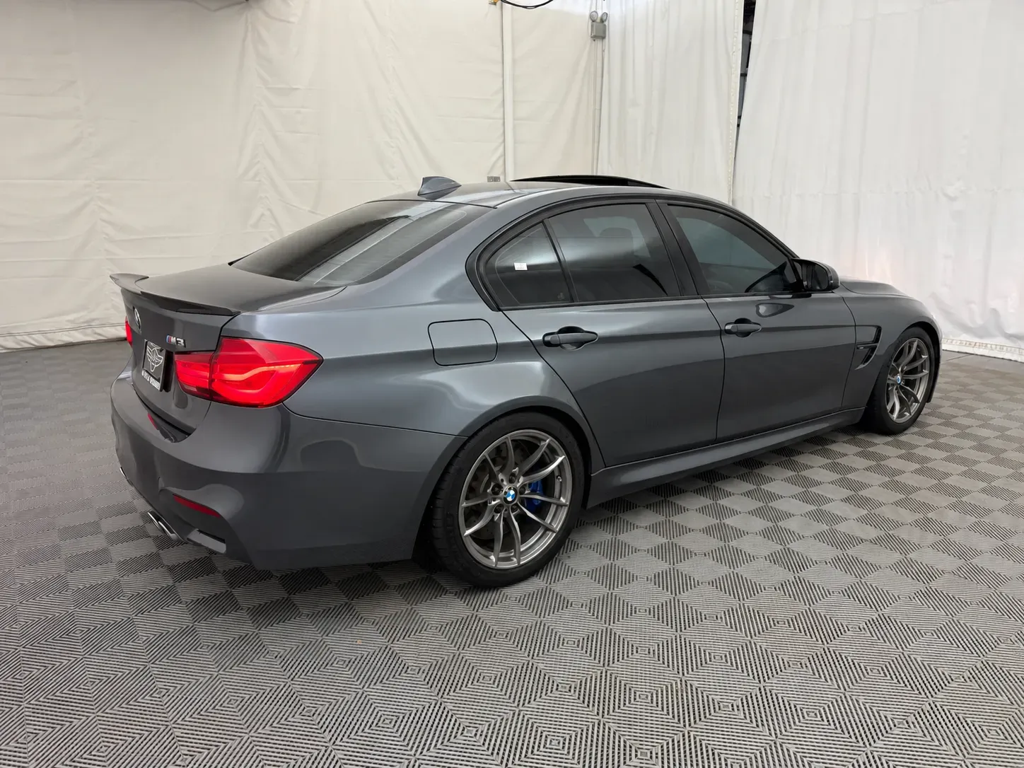 BMW M3 photo 5