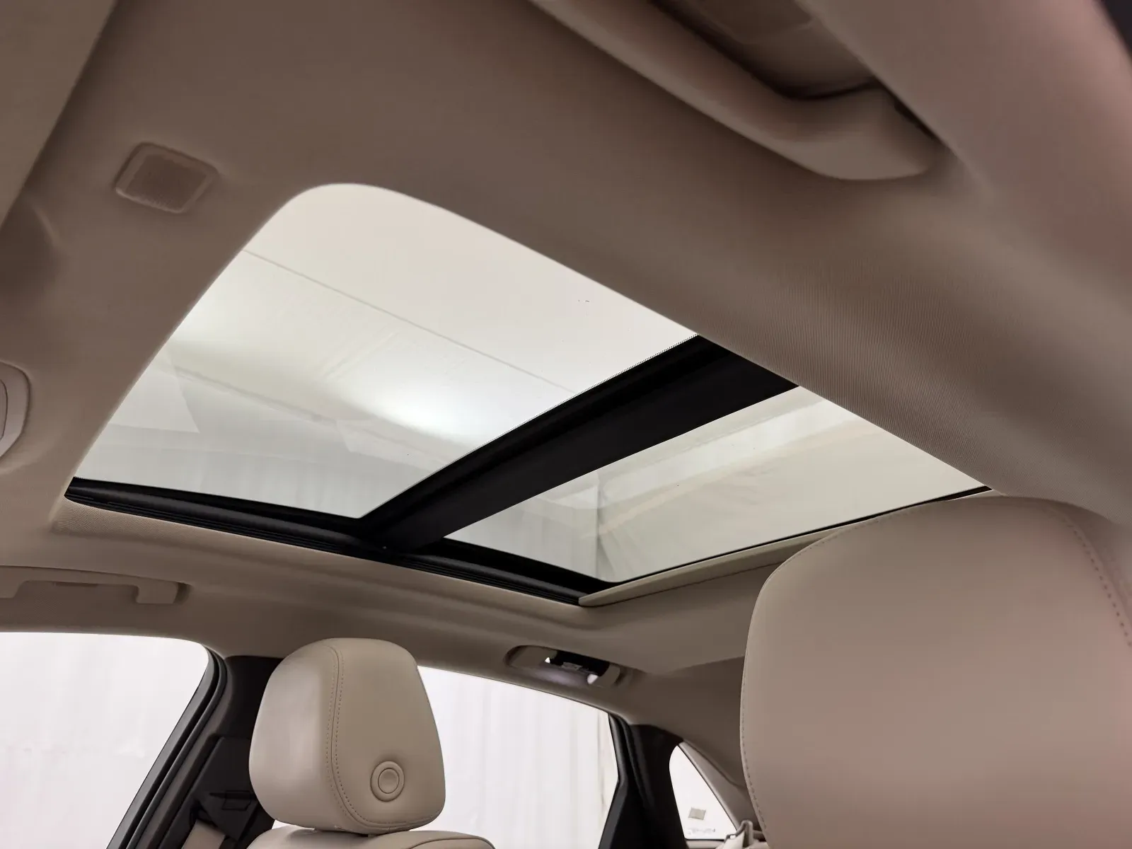 Cadillac XTS photo 5