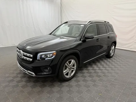 Photos of 2020 Mercedes-Benz GLB 250 for sale in Arlington Heights, IL at Autos of Chicago