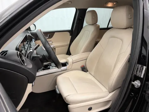 Another view of 2020 Mercedes-Benz GLB 250 for sale in Arlington Heights, IL at Autos of Chicago