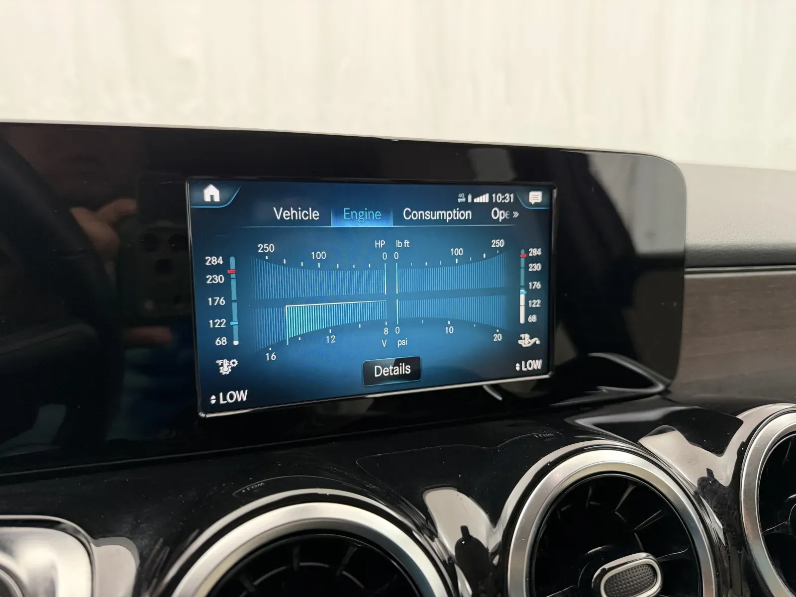 Mercedes-Benz GLB photo 21