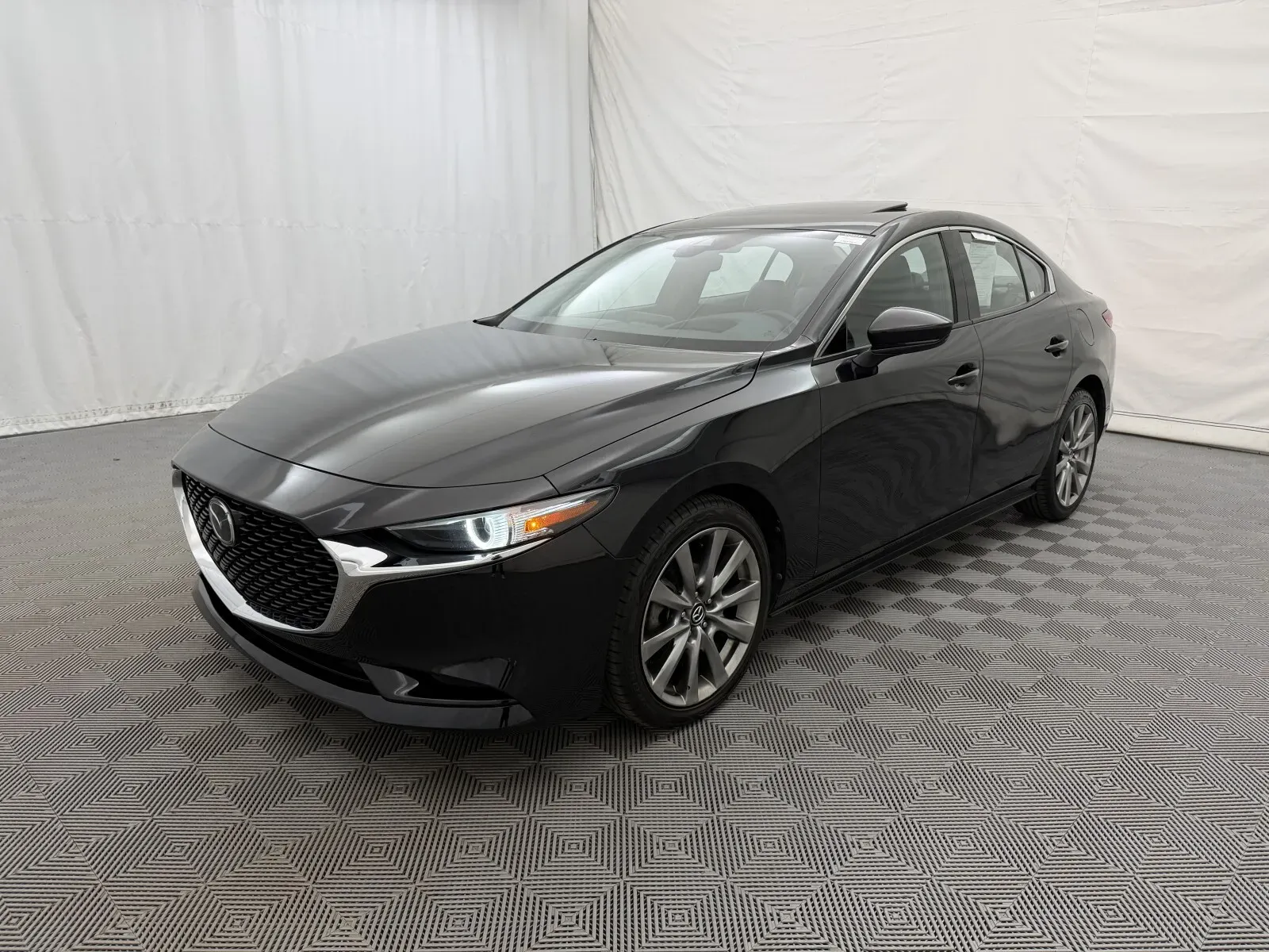 Mazda Mazda3 photo 2