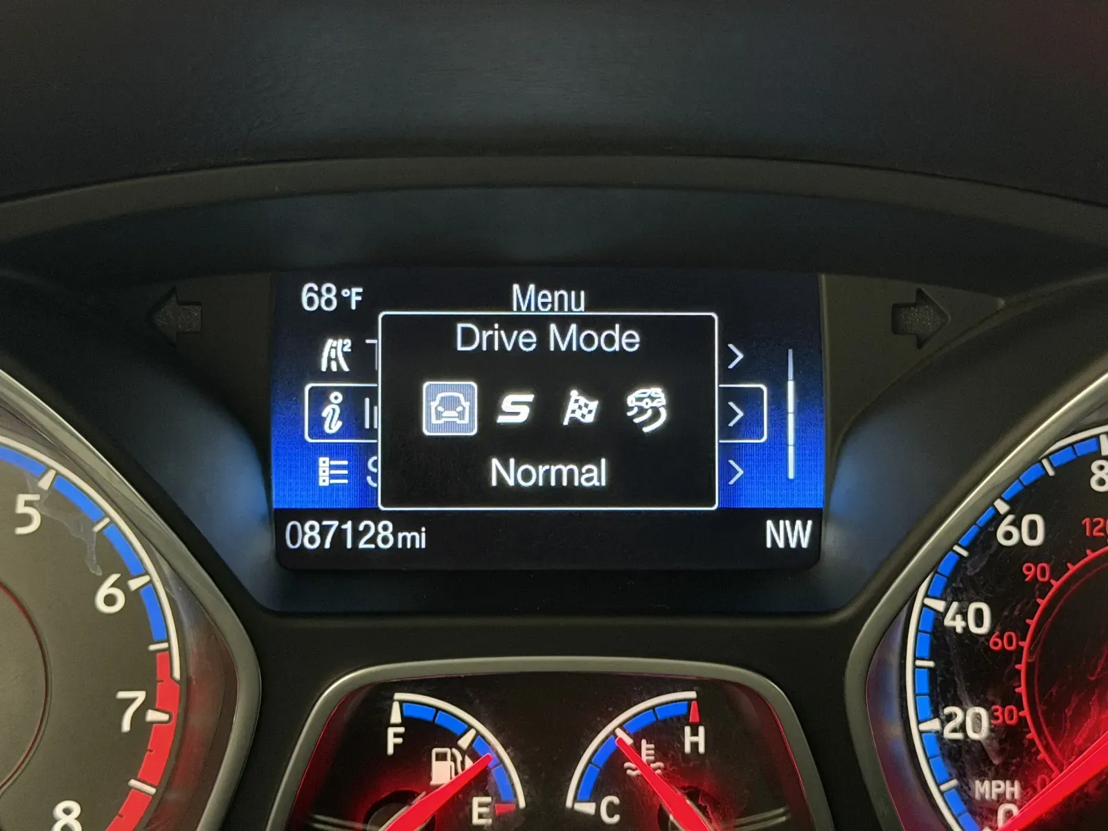 Ford Focus photo 7