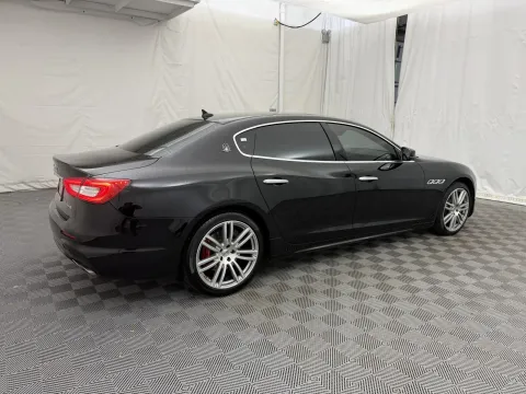 More photos of 2017 Maserati Quattroporte S Q4 GranSport at Autos of Chicago, IL