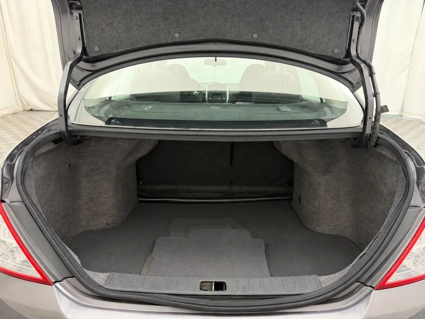 Nissan Versa photo 19