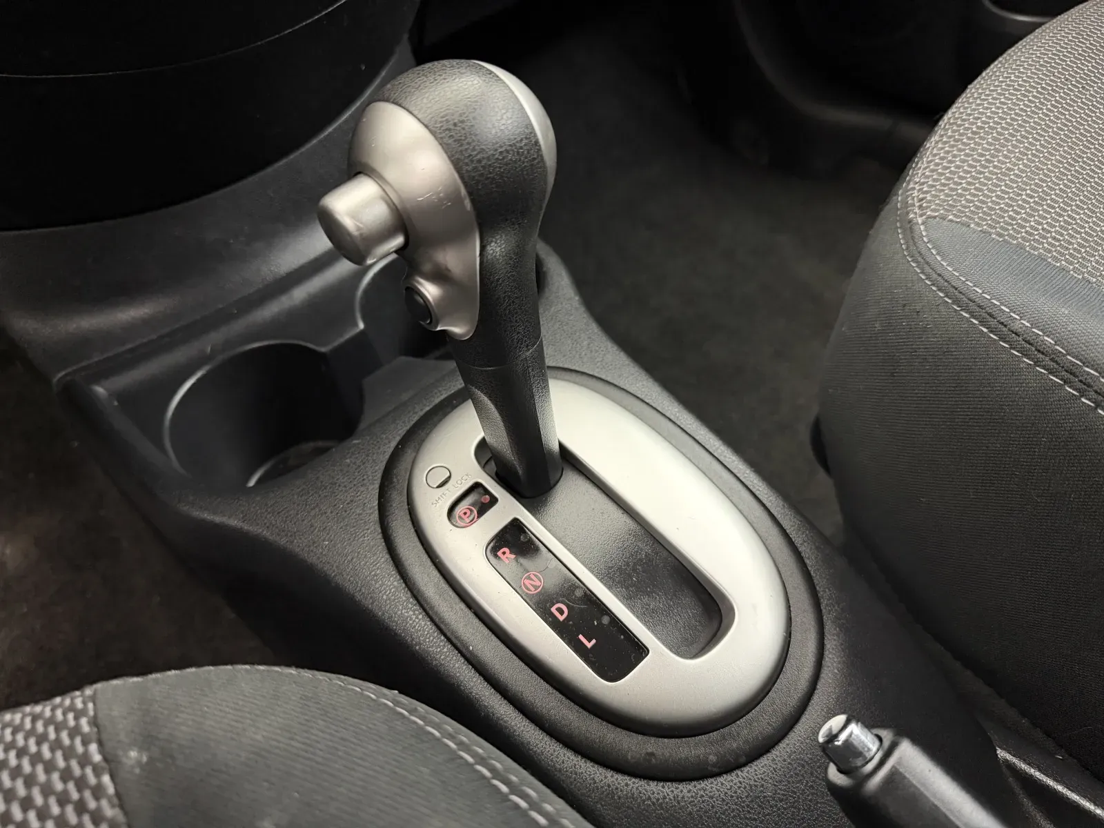 Nissan Versa photo 13