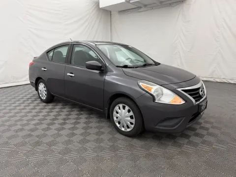 More photos of 2015 Nissan Versa SV at Autos of Chicago, IL