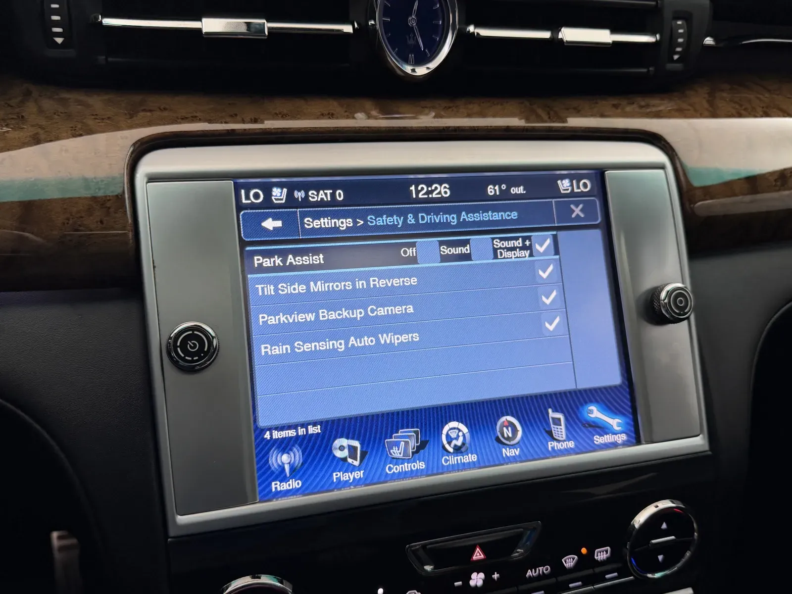 Maserati Quattroporte photo 20