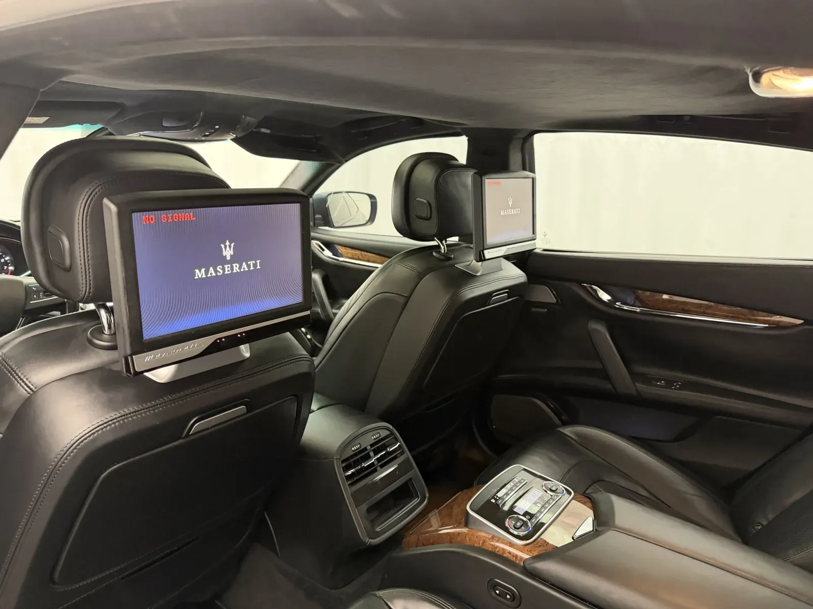 Maserati Quattroporte photo 25