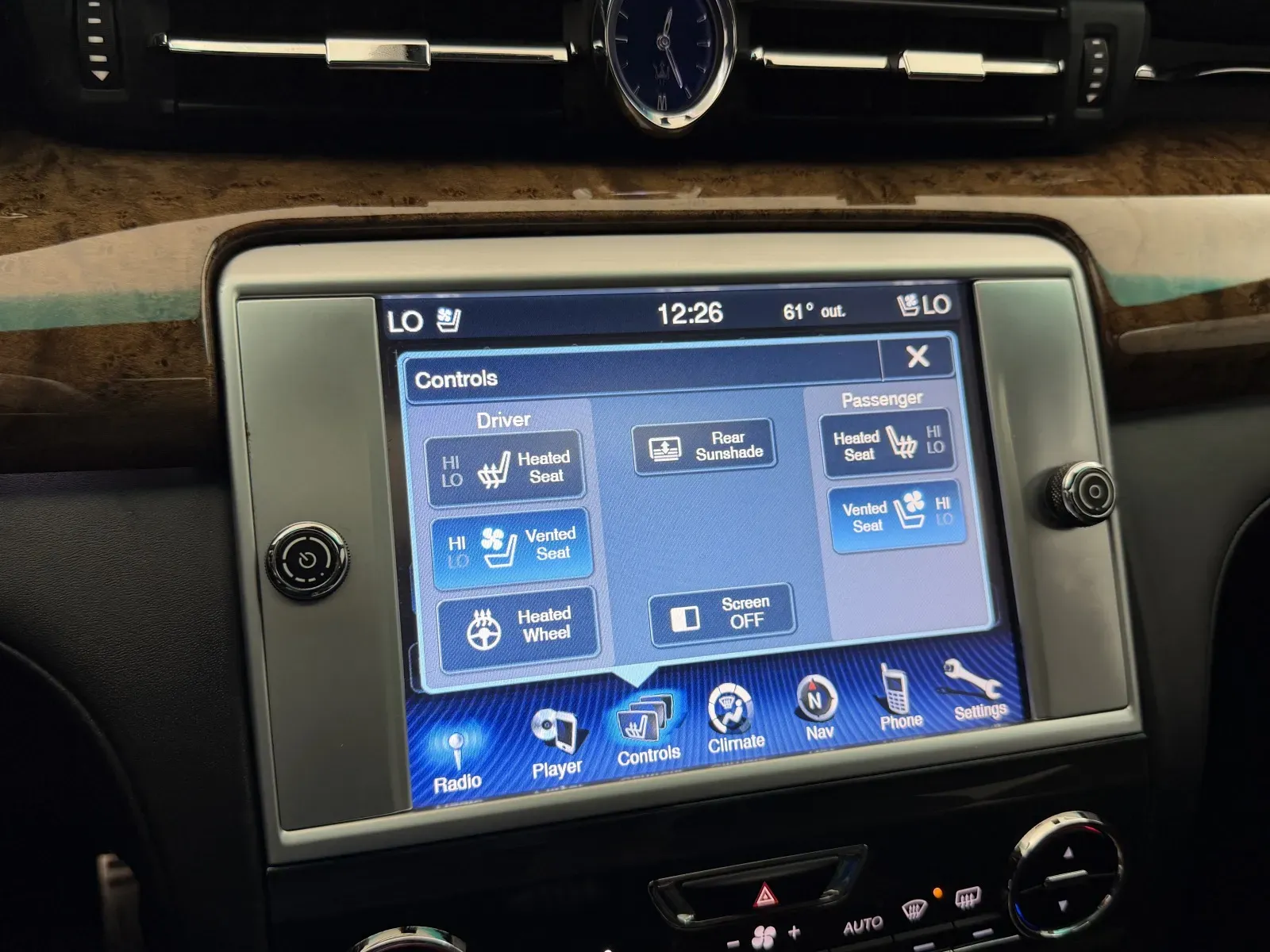 Maserati Quattroporte photo 18