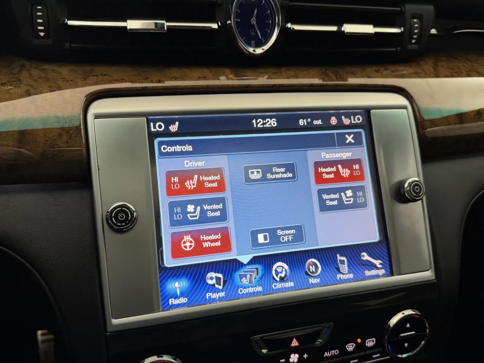 Maserati Quattroporte photo 17