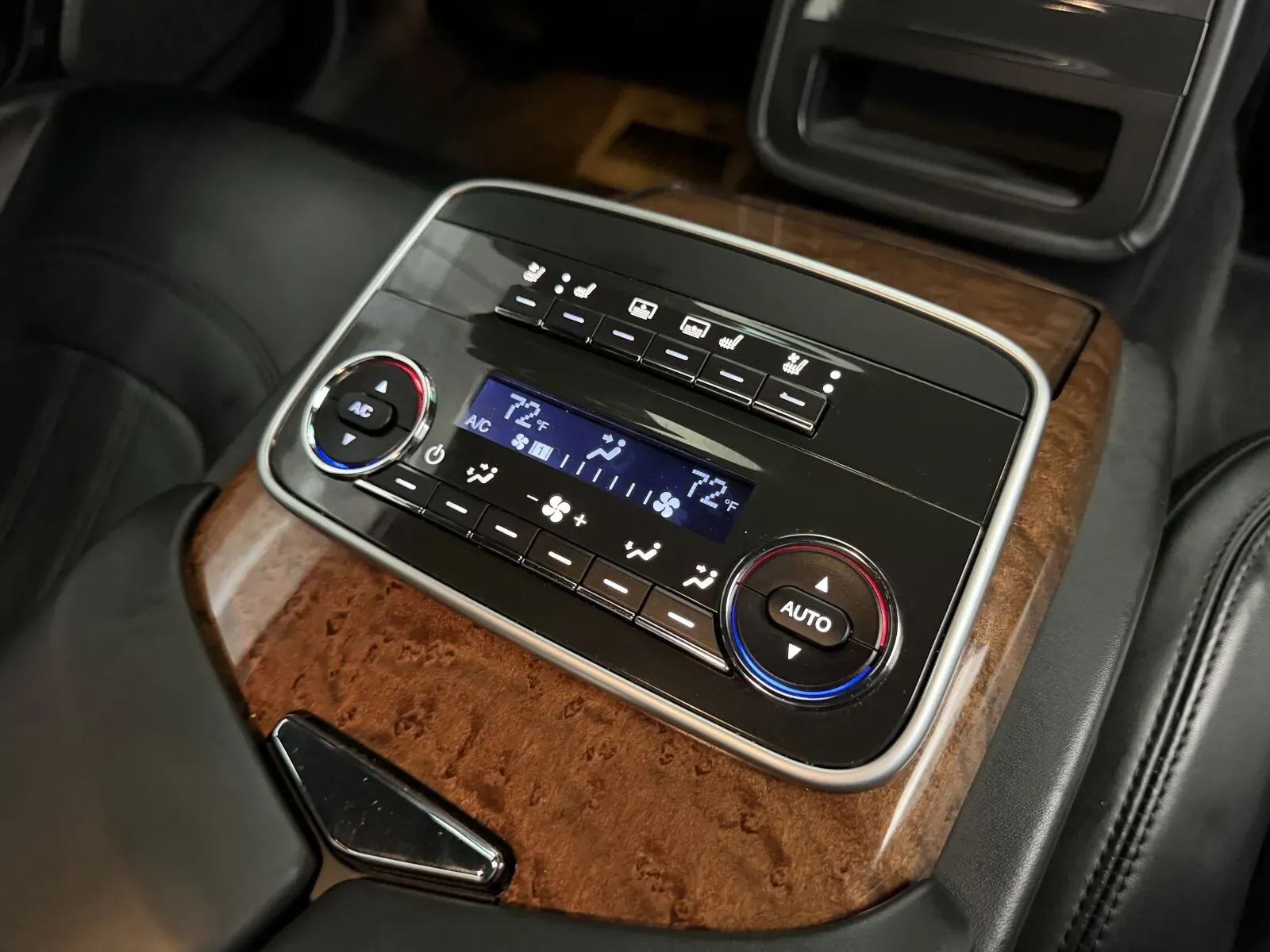 Maserati Quattroporte photo 27