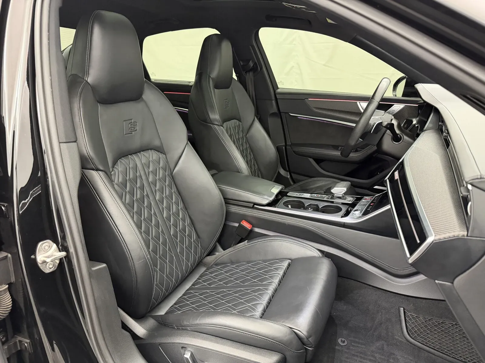 Audi S6 photo 41