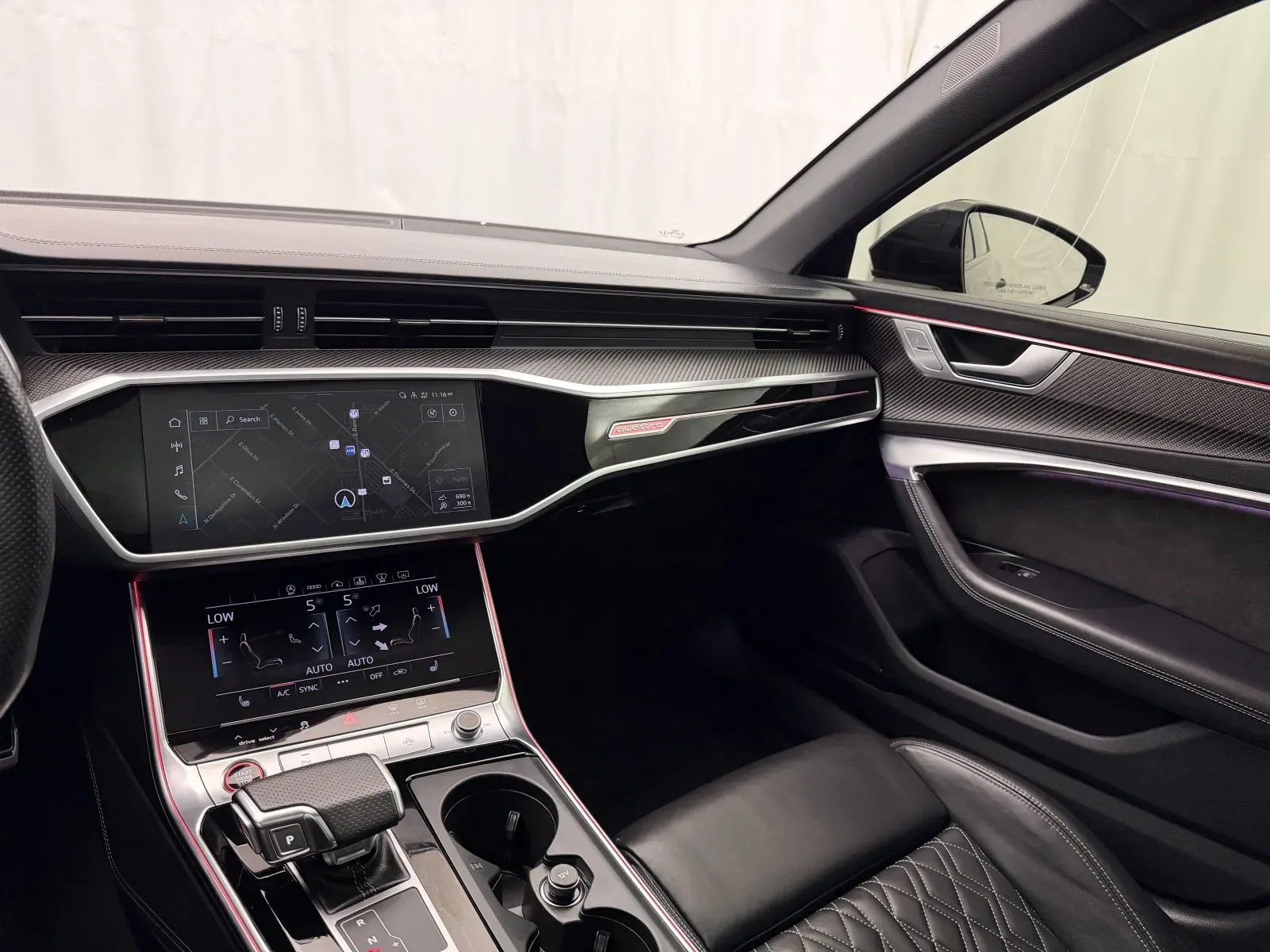 Audi S6 photo 14