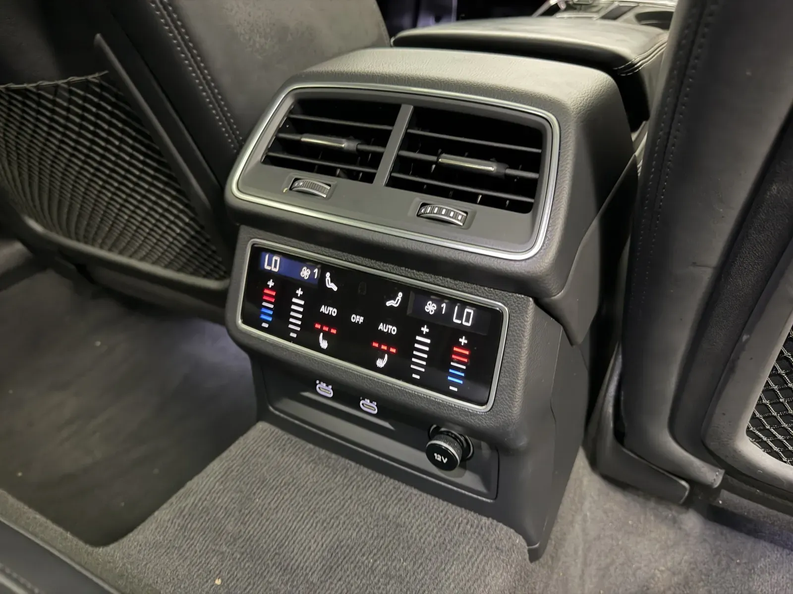 Audi S6 photo 39