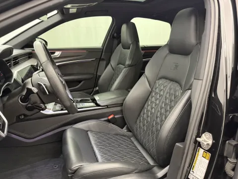 More photos of 2021 Audi S6 Prestige at Autos of Chicago, IL