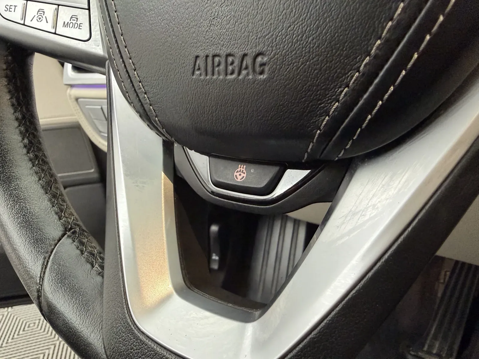 BMW 7 Series photo 8