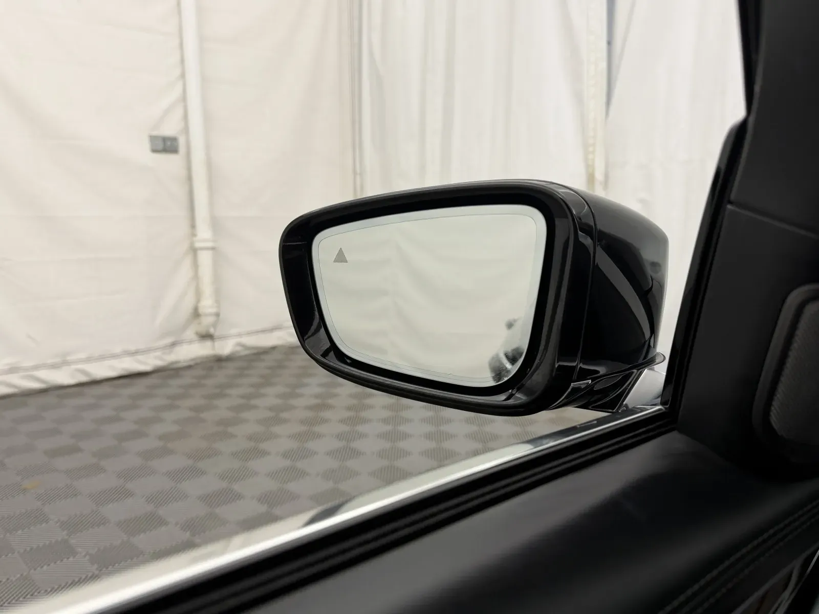 BMW 7 Series photo 19