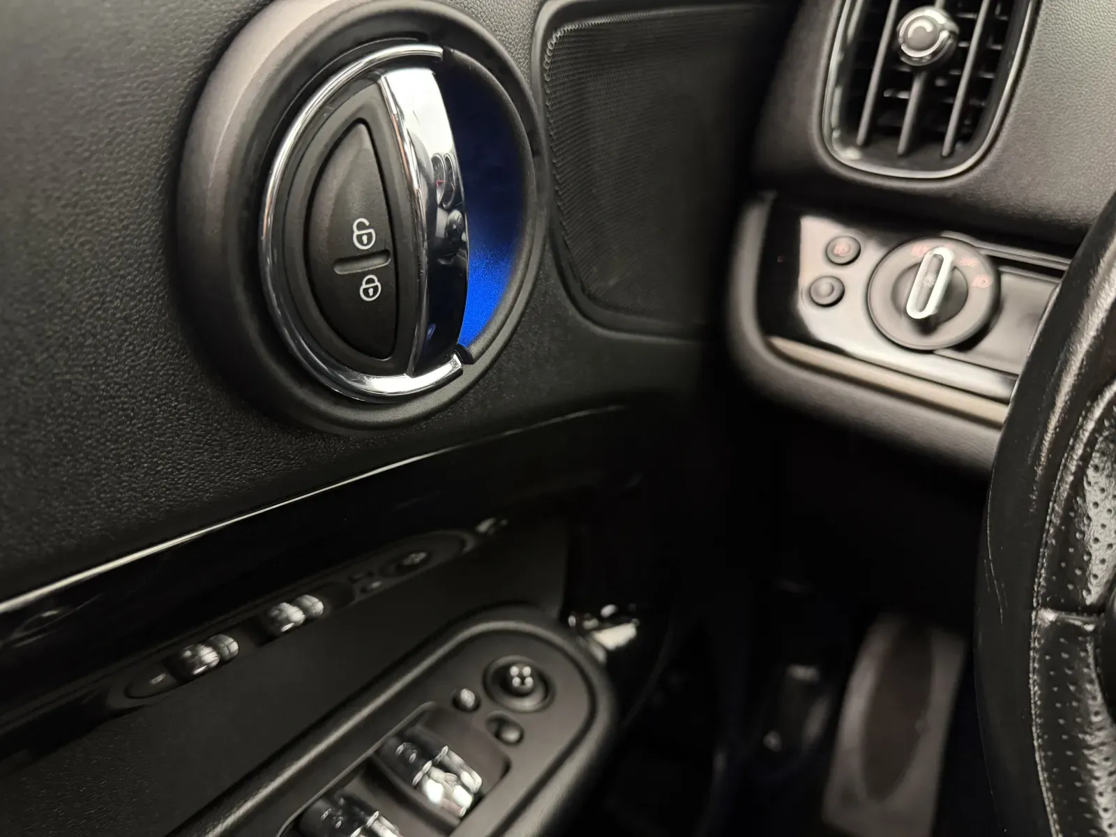 Mini Countryman photo 8