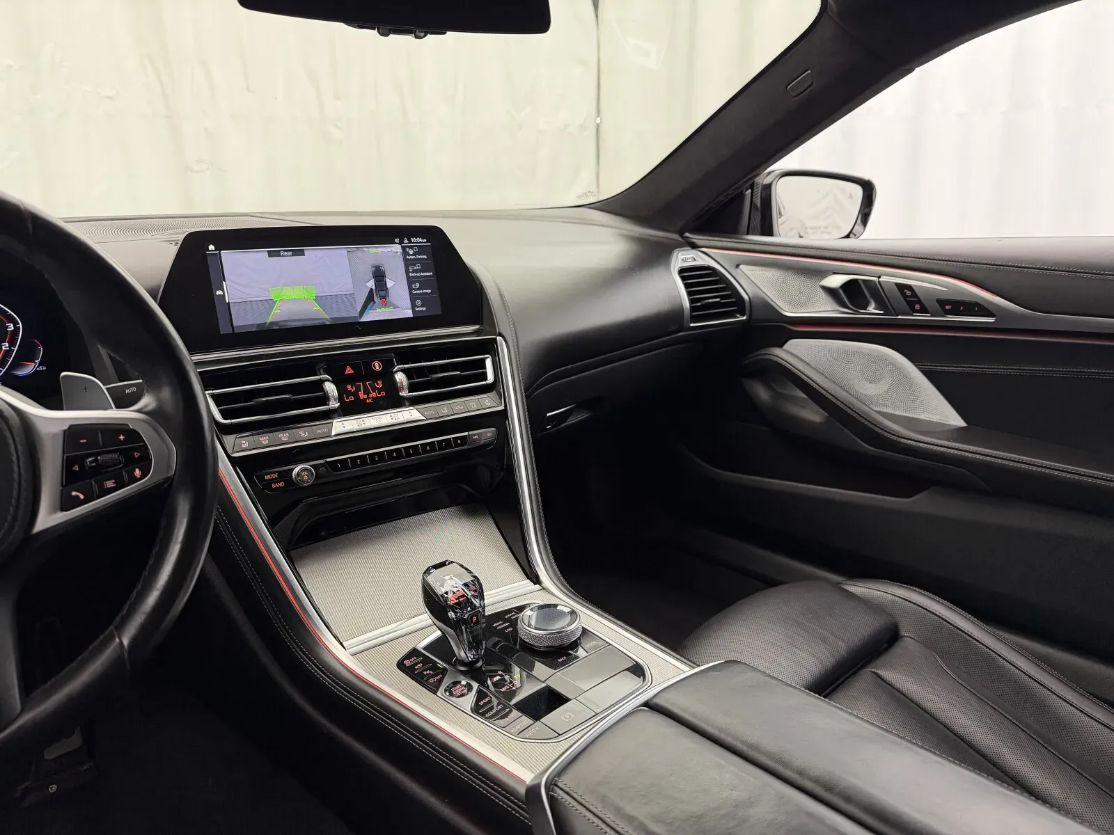 BMW 8 Series photo 11