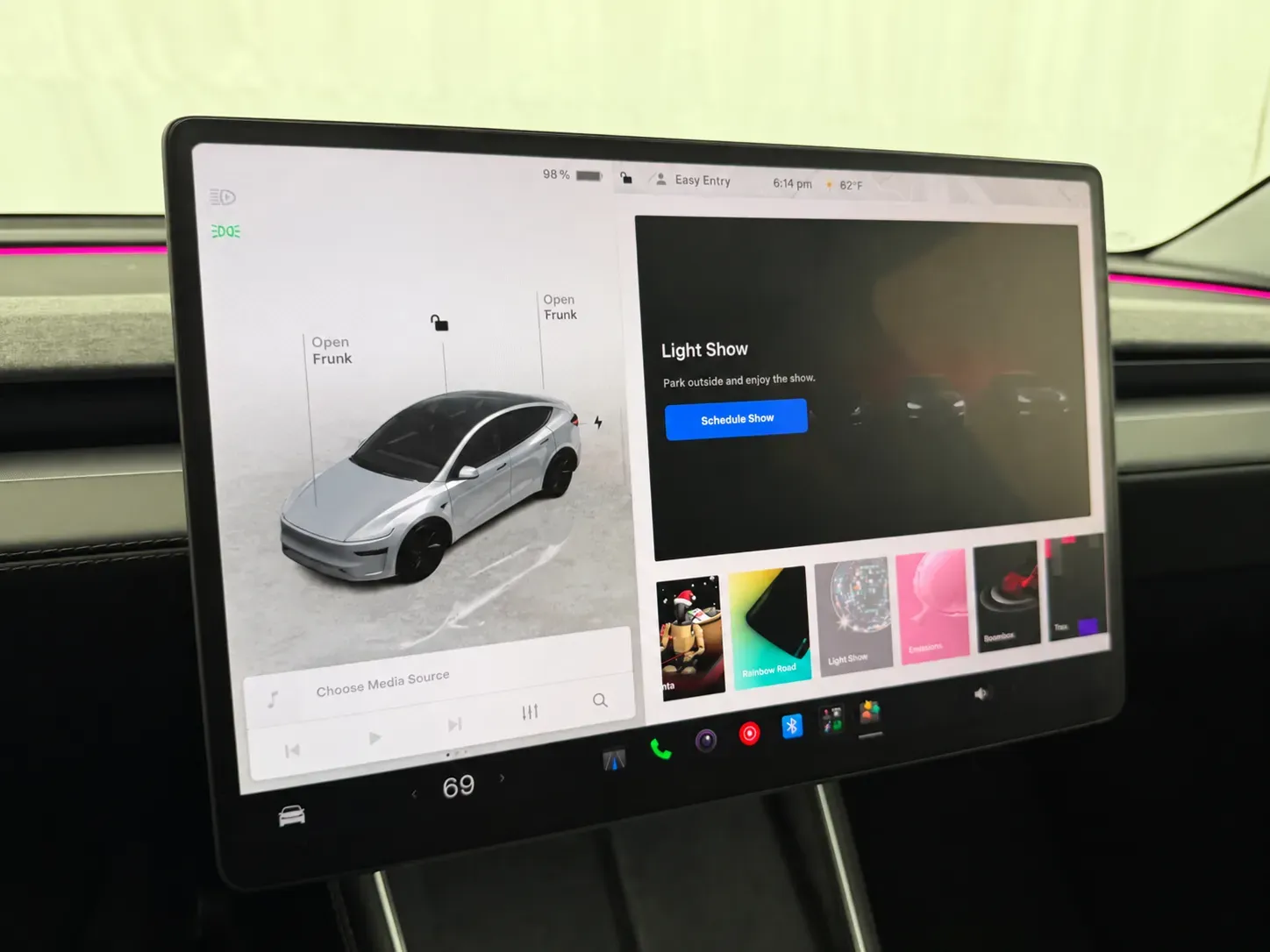 Tesla Model Y photo 23