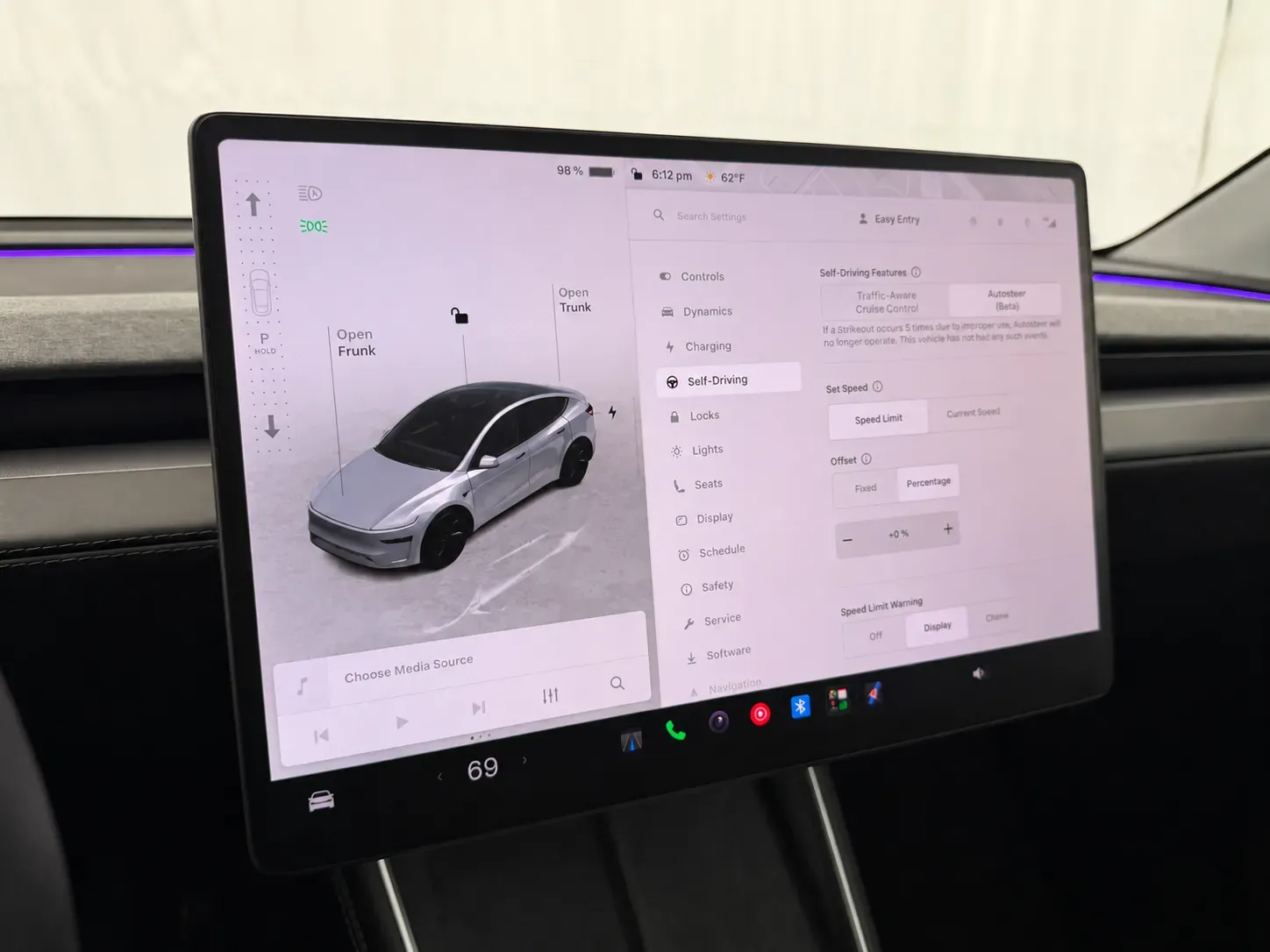 Tesla Model Y photo 11