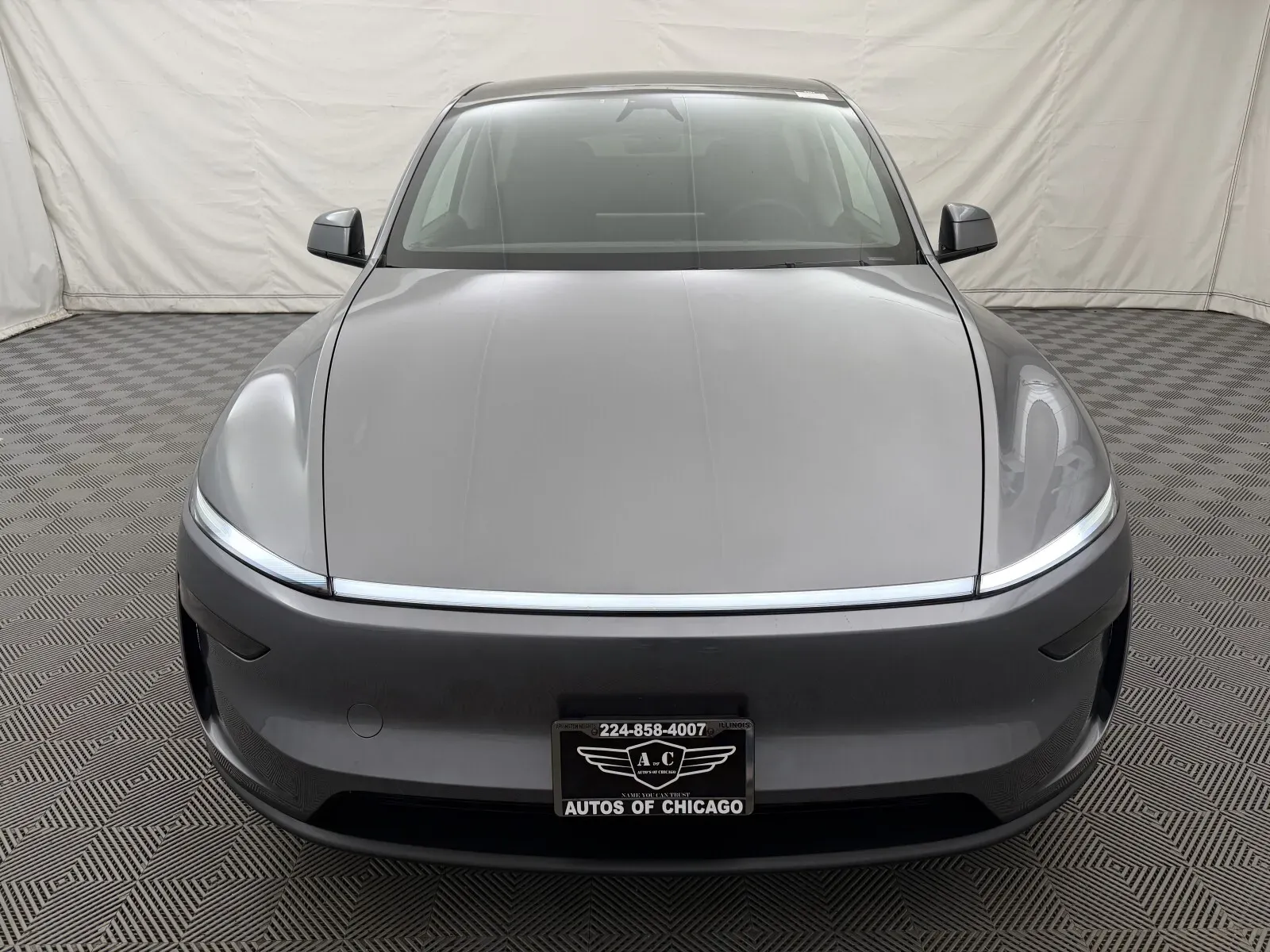 Tesla Model Y photo 3