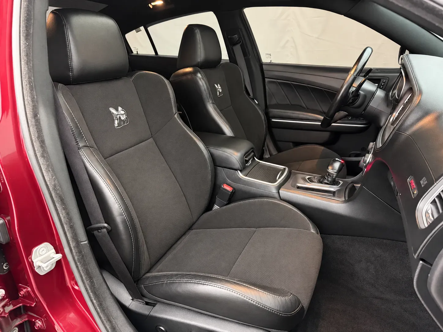 Dodge Charger photo 38