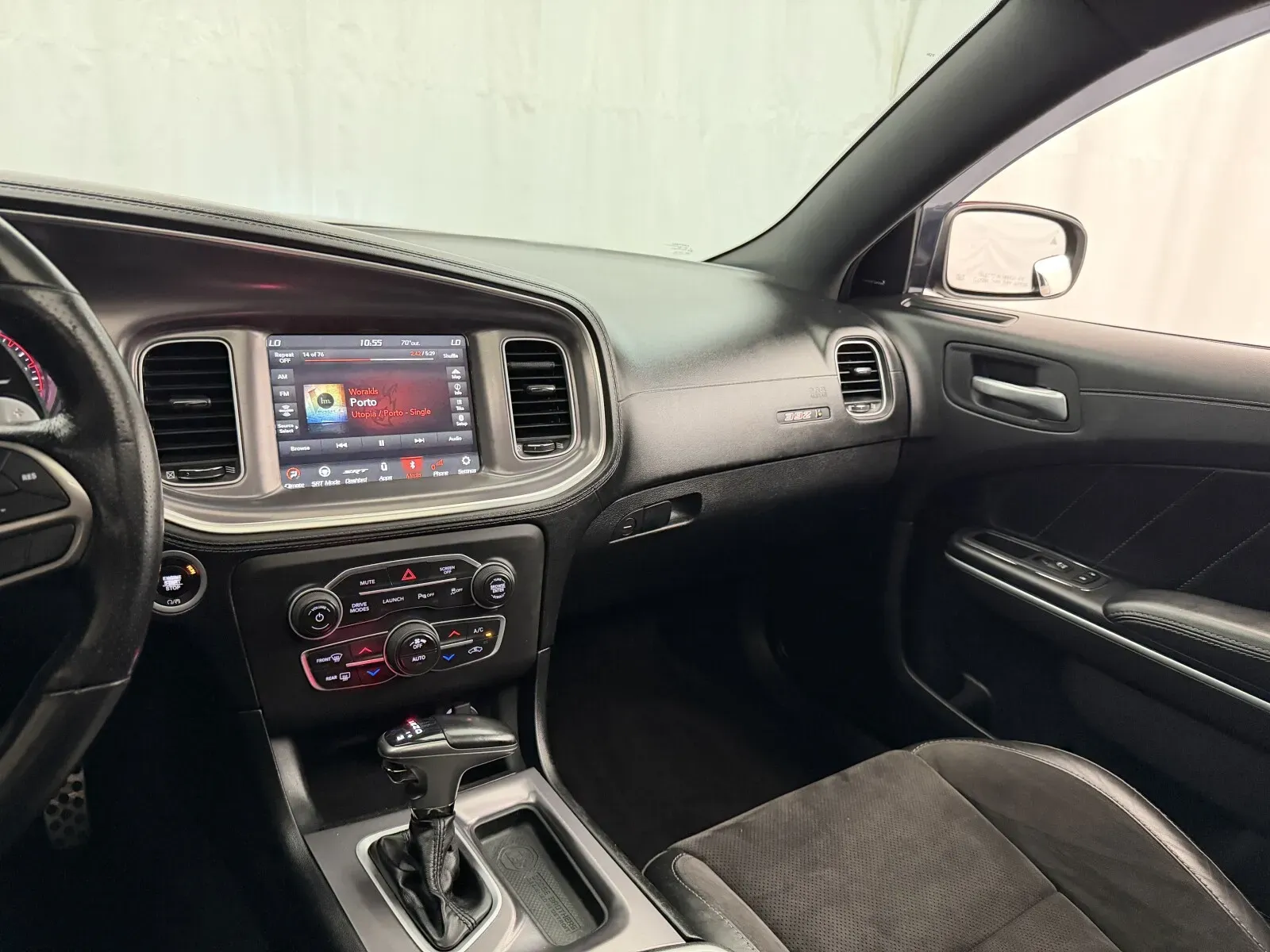 Dodge Charger photo 19