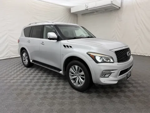 More photos of 2016 INFINITI QX80 at Autos of Chicago, IL