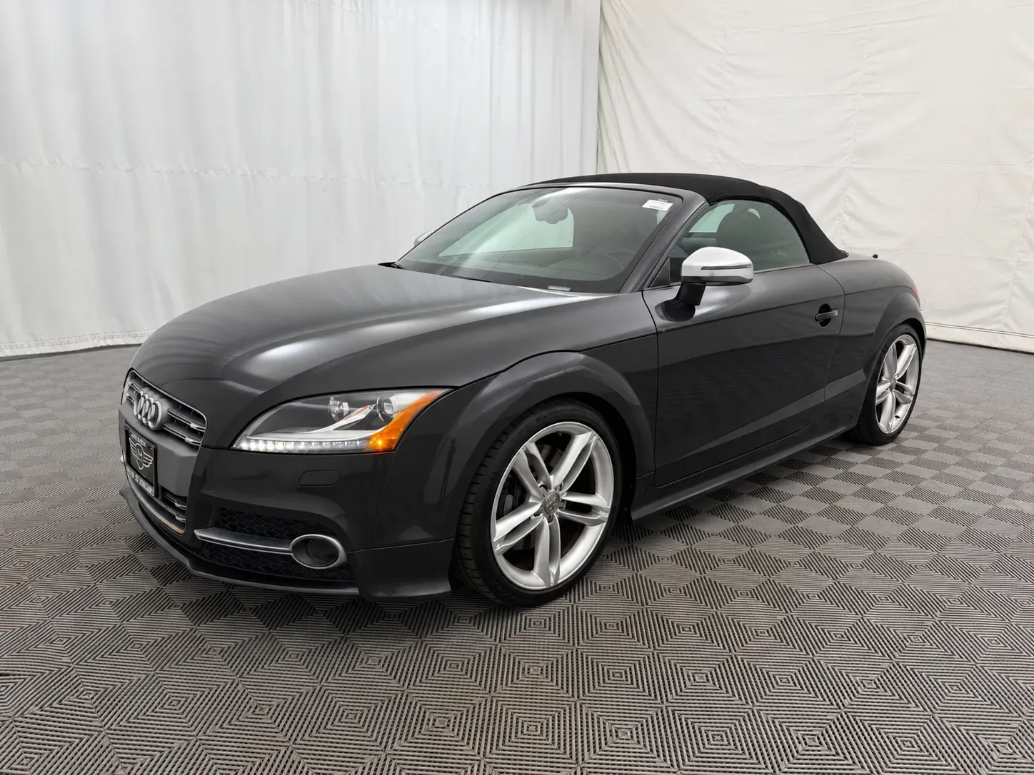 Audi TTS photo 8