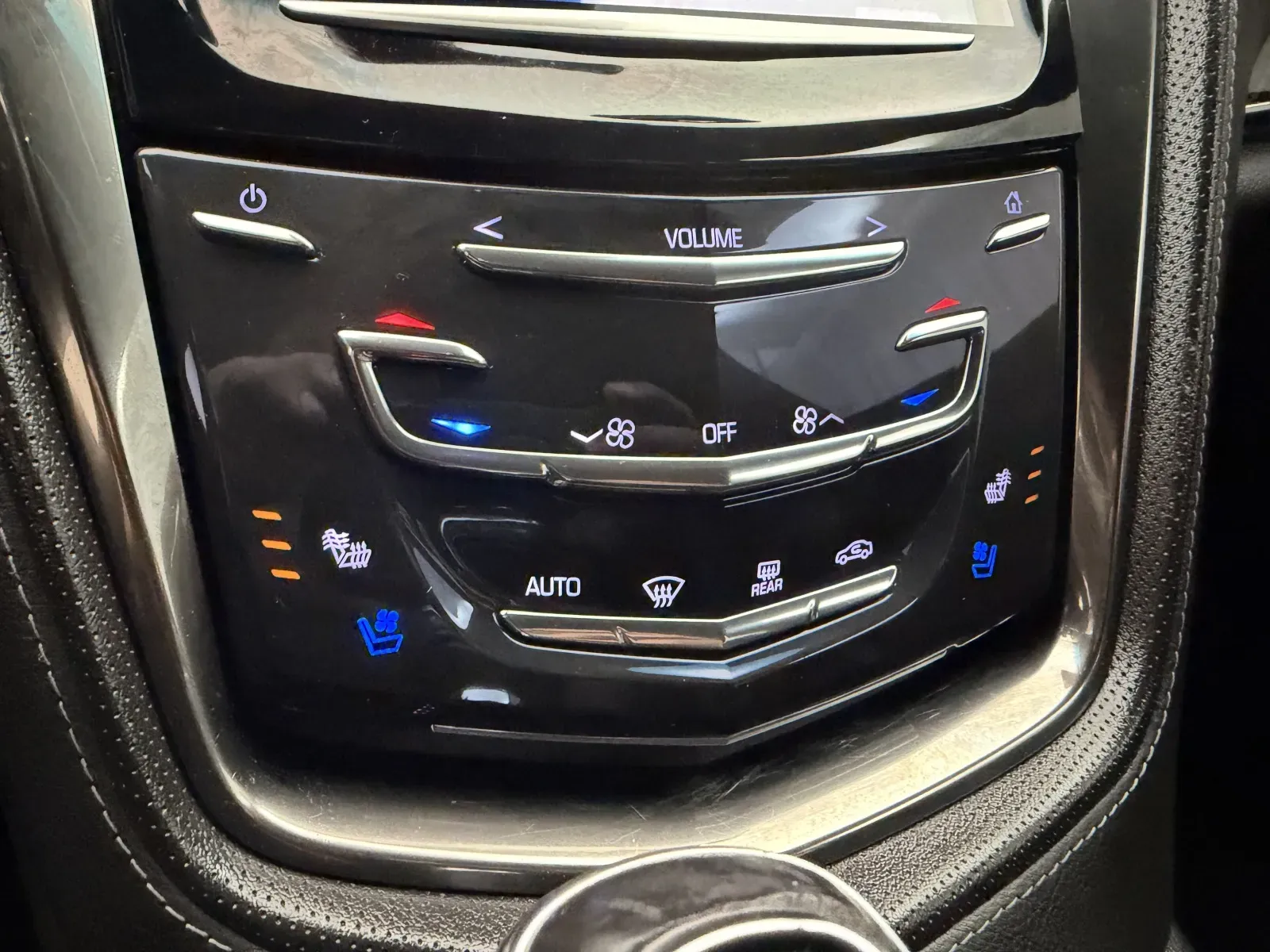 Cadillac CTS photo 22