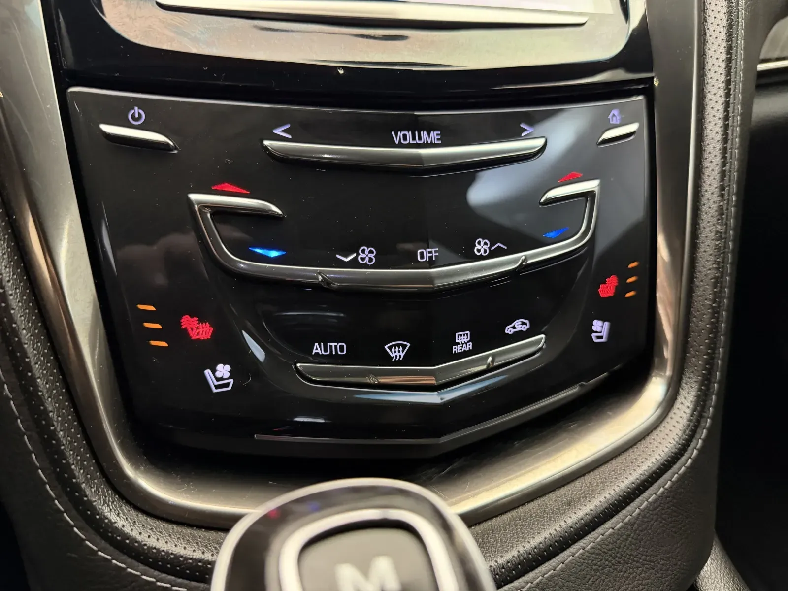 Cadillac CTS photo 21