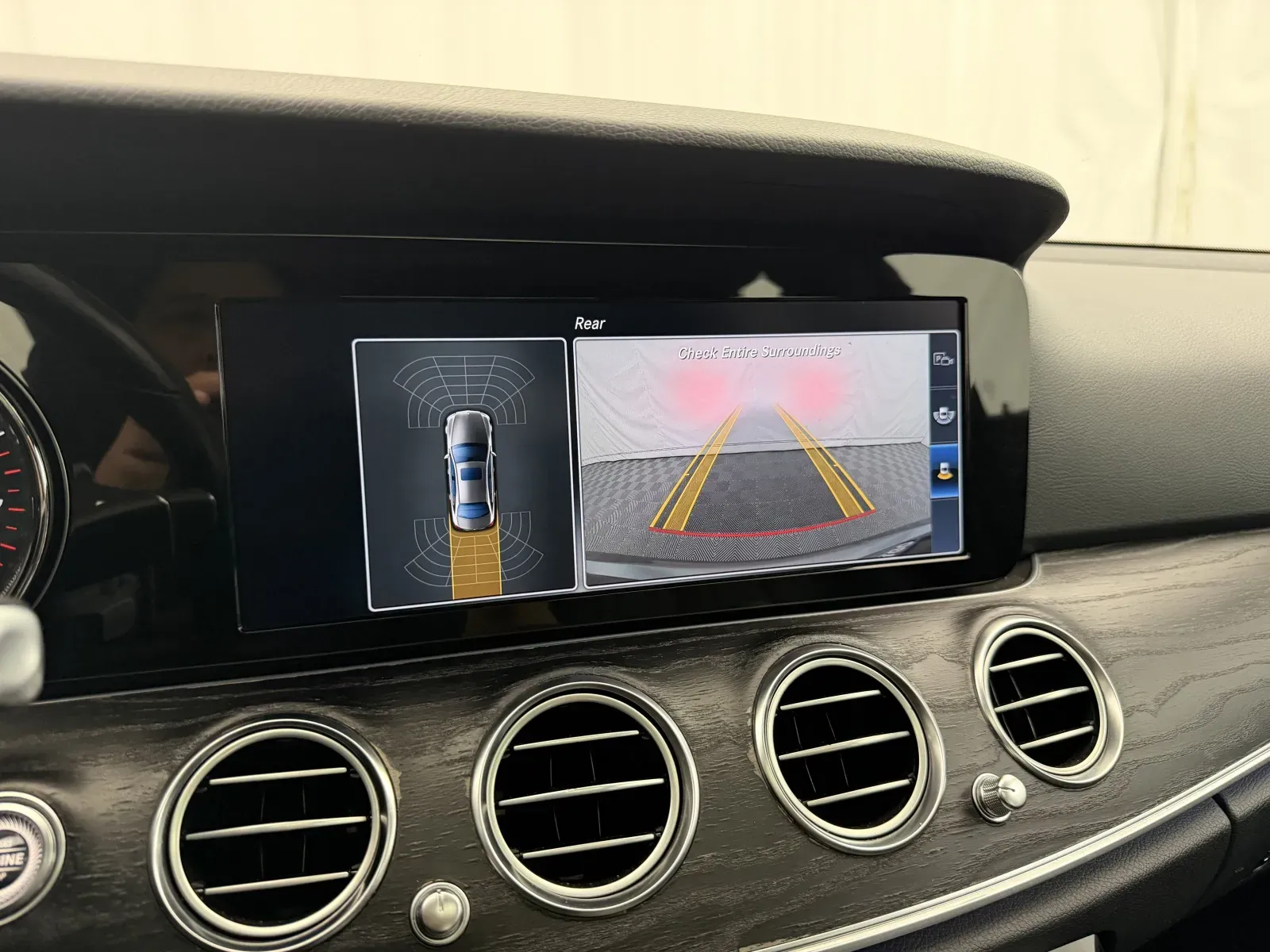 Mercedes-Benz E-Class photo 14