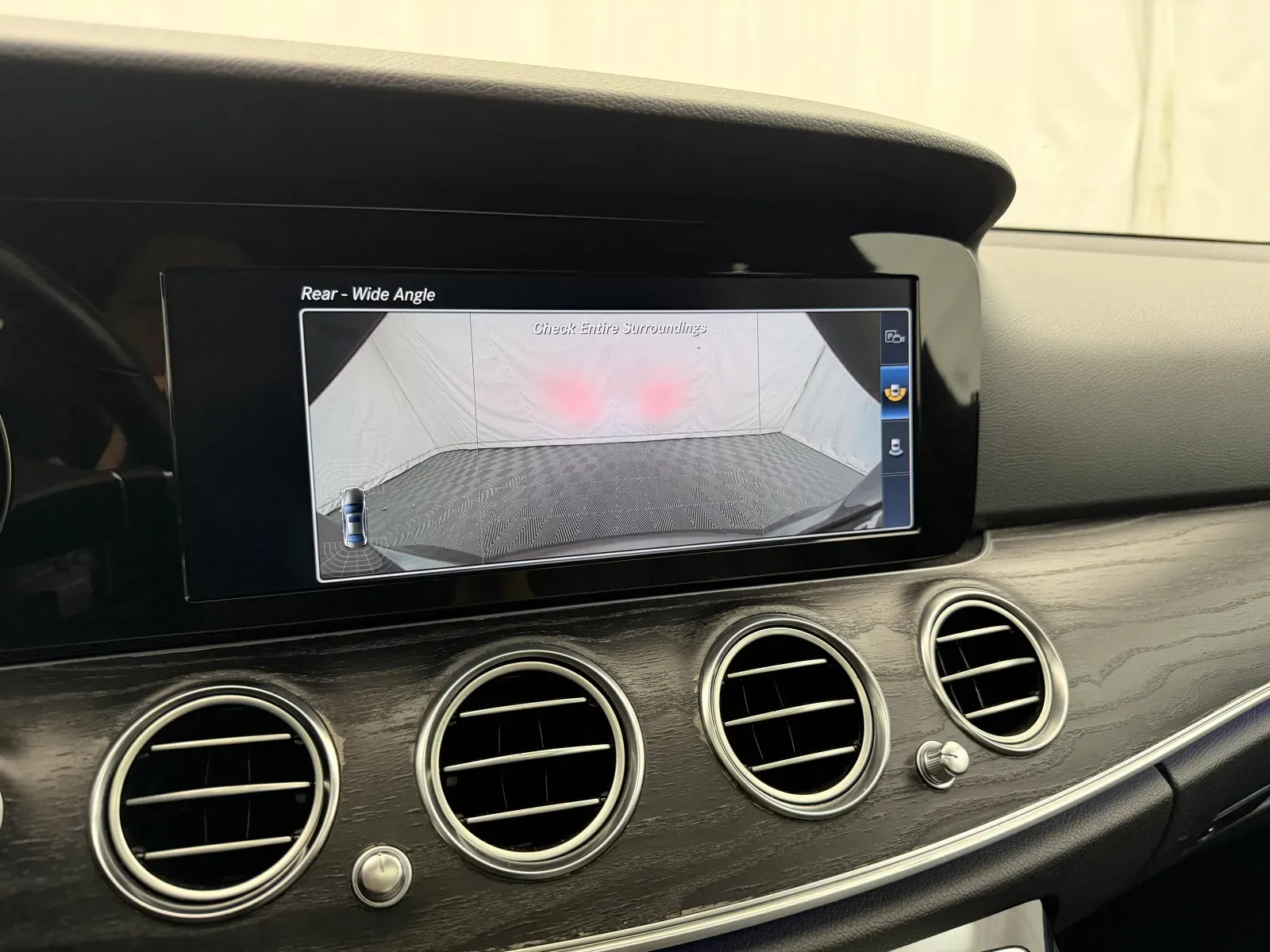 Mercedes-Benz E-Class photo 15
