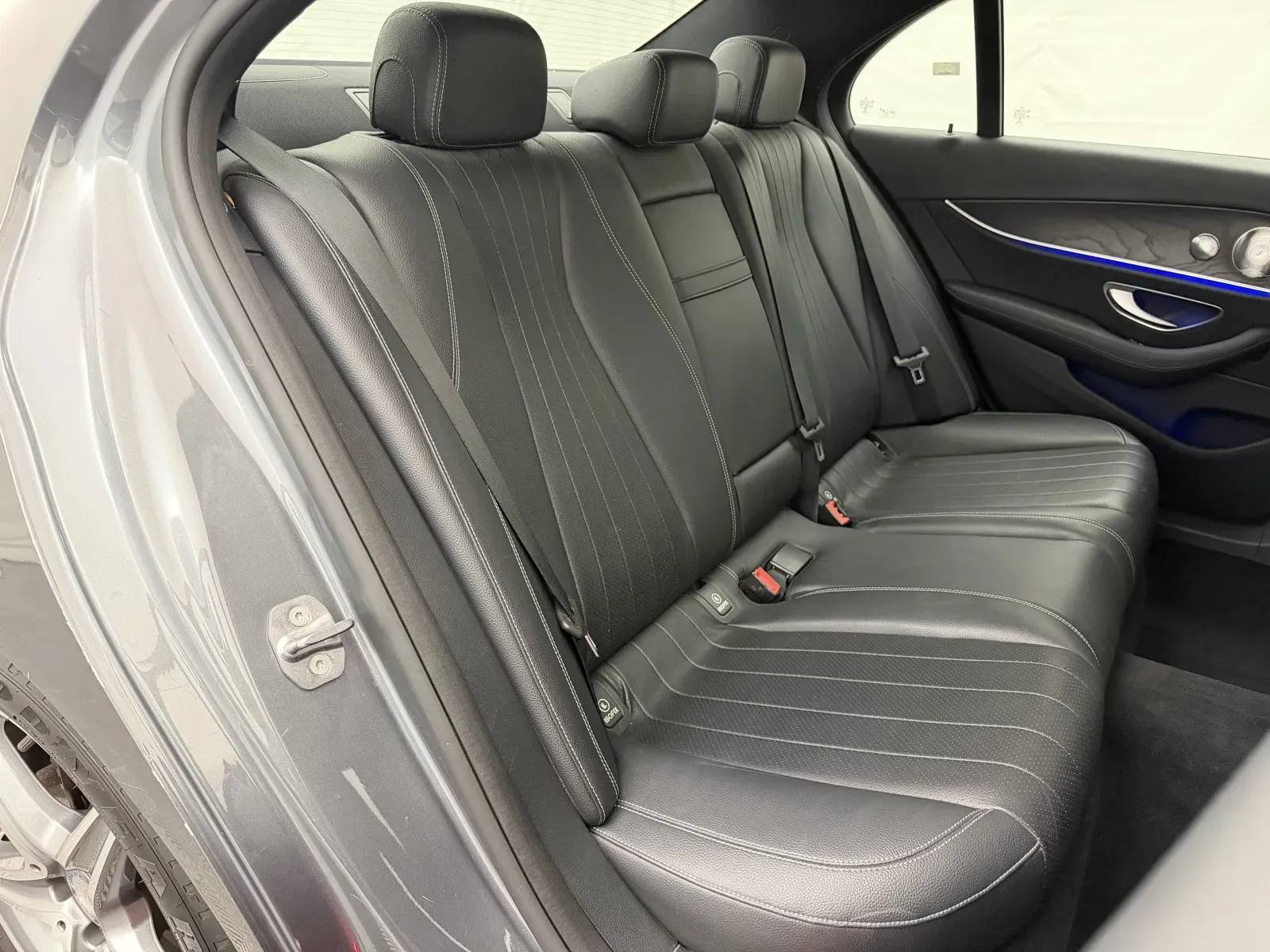 Mercedes-Benz E-Class photo 20