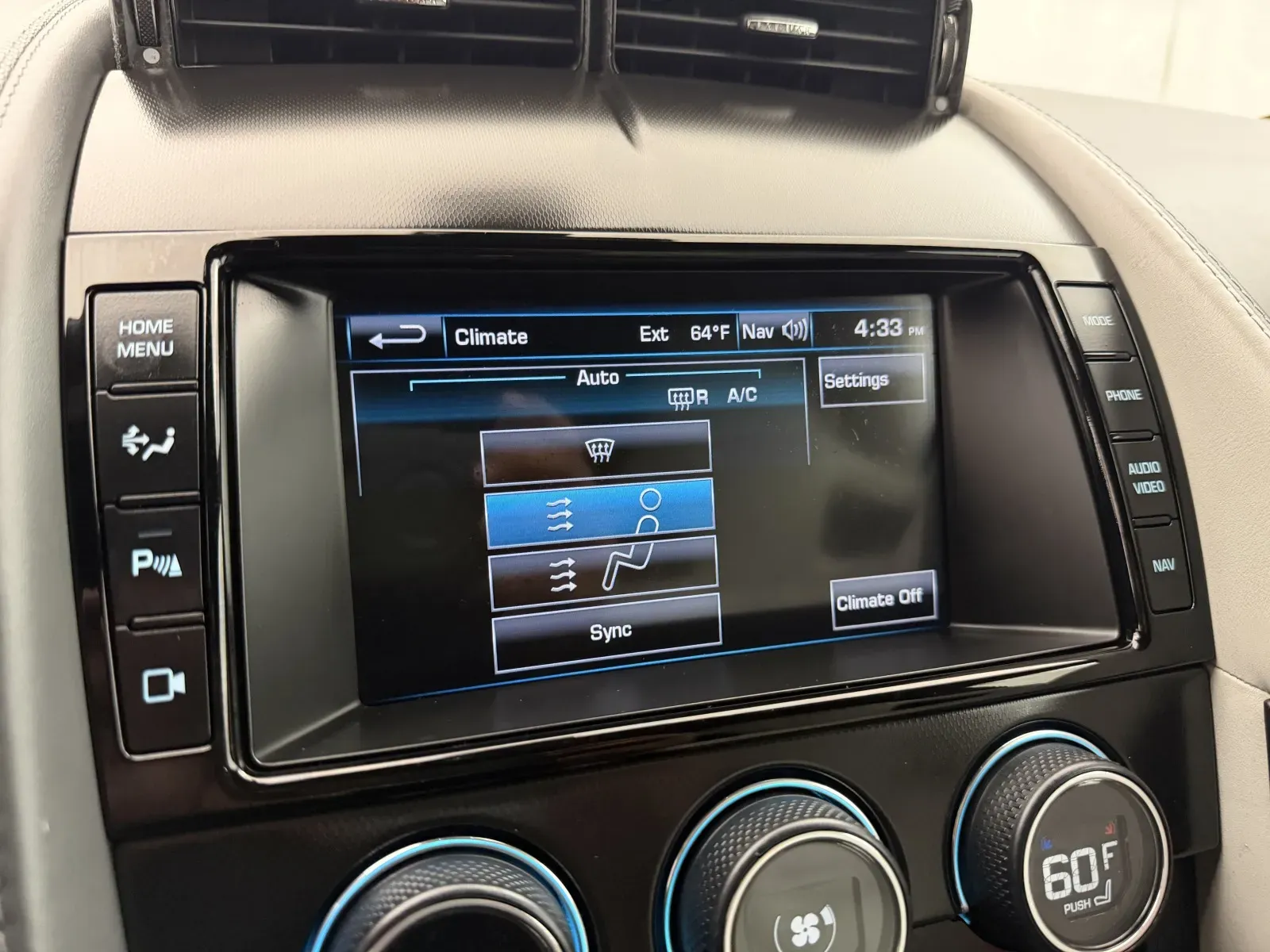 Jaguar F-TYPE photo 18