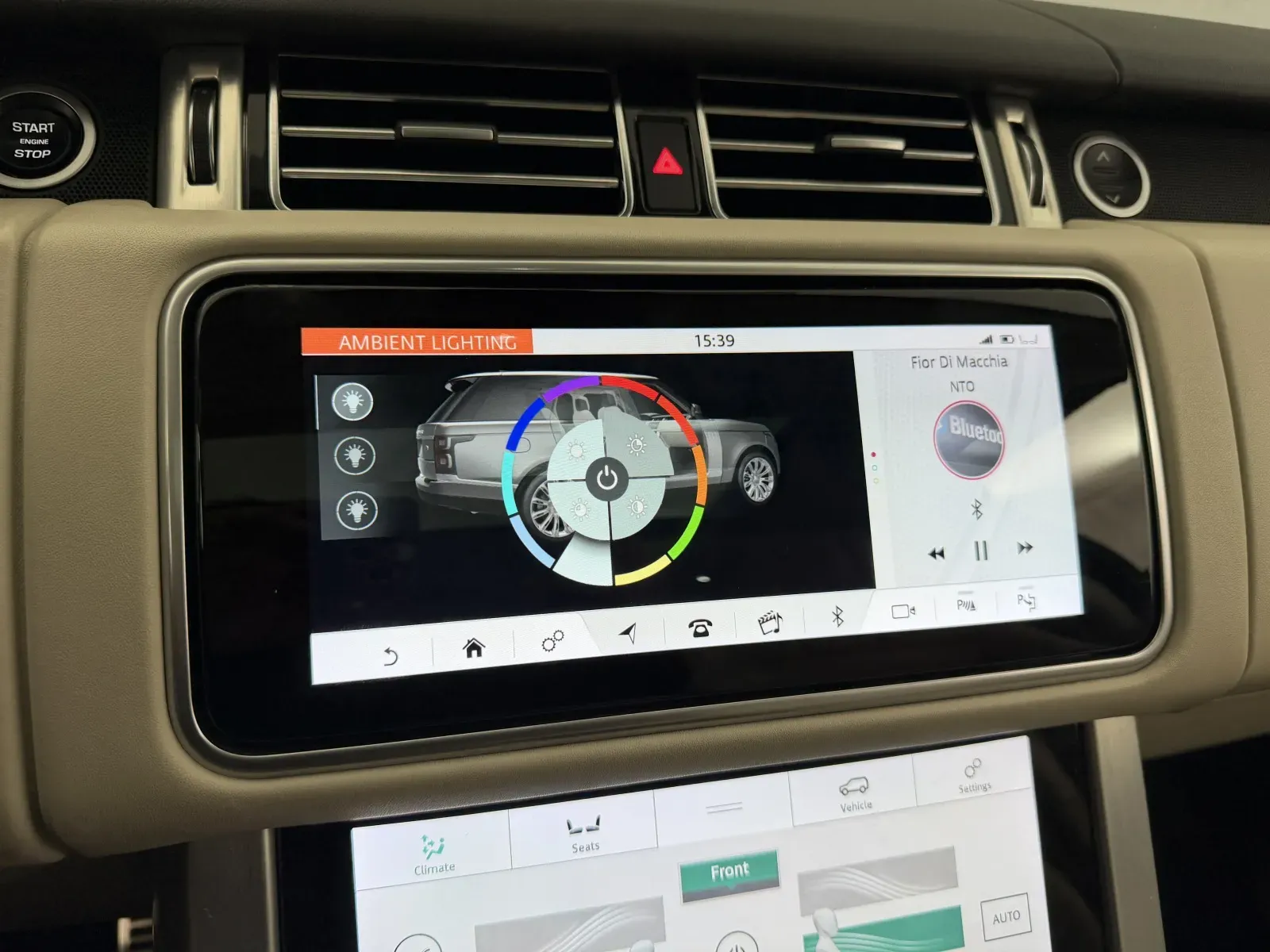 Land Rover Range Rover photo 16