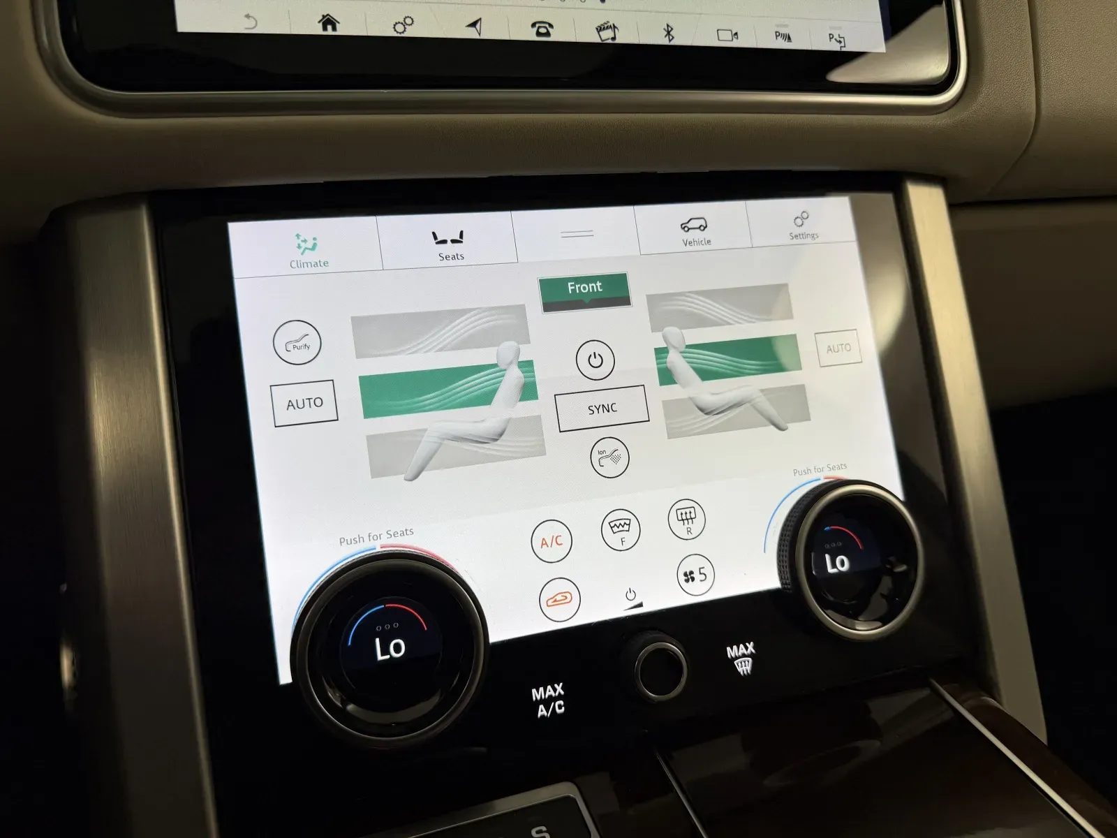 Land Rover Range Rover photo 18