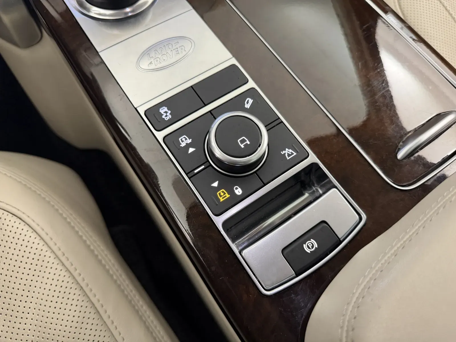 Land Rover Range Rover photo 28