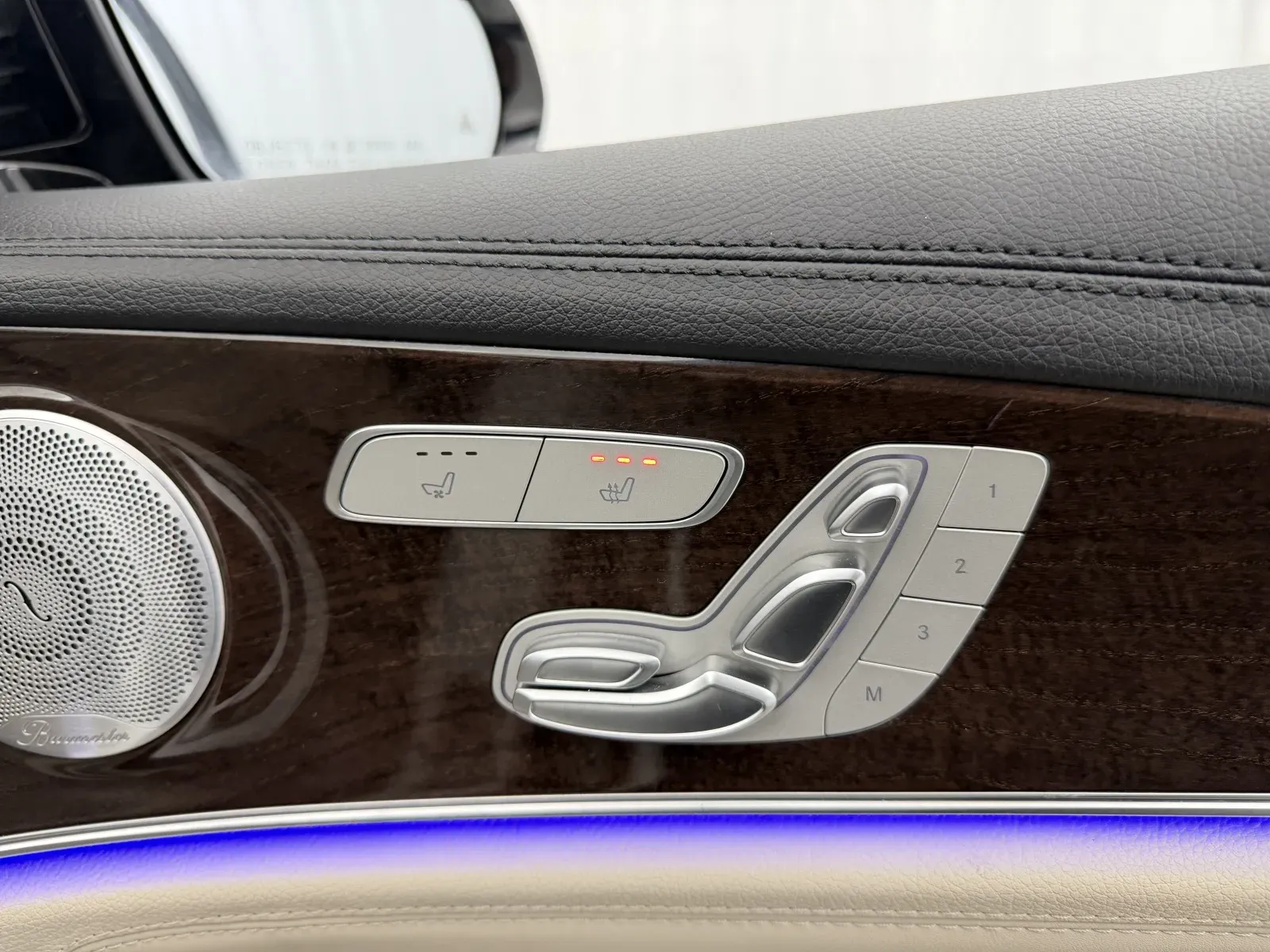 Mercedes-Benz E-Class photo 58