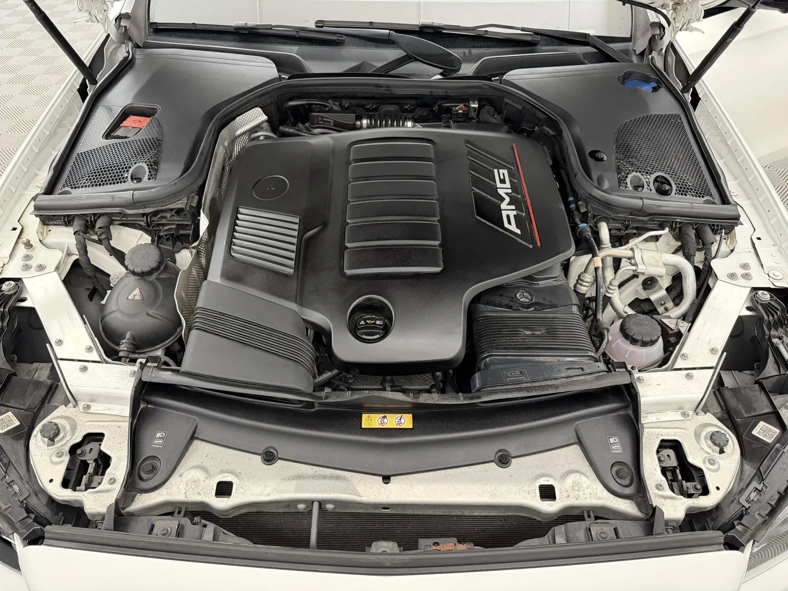 Mercedes-Benz E-Class photo 61