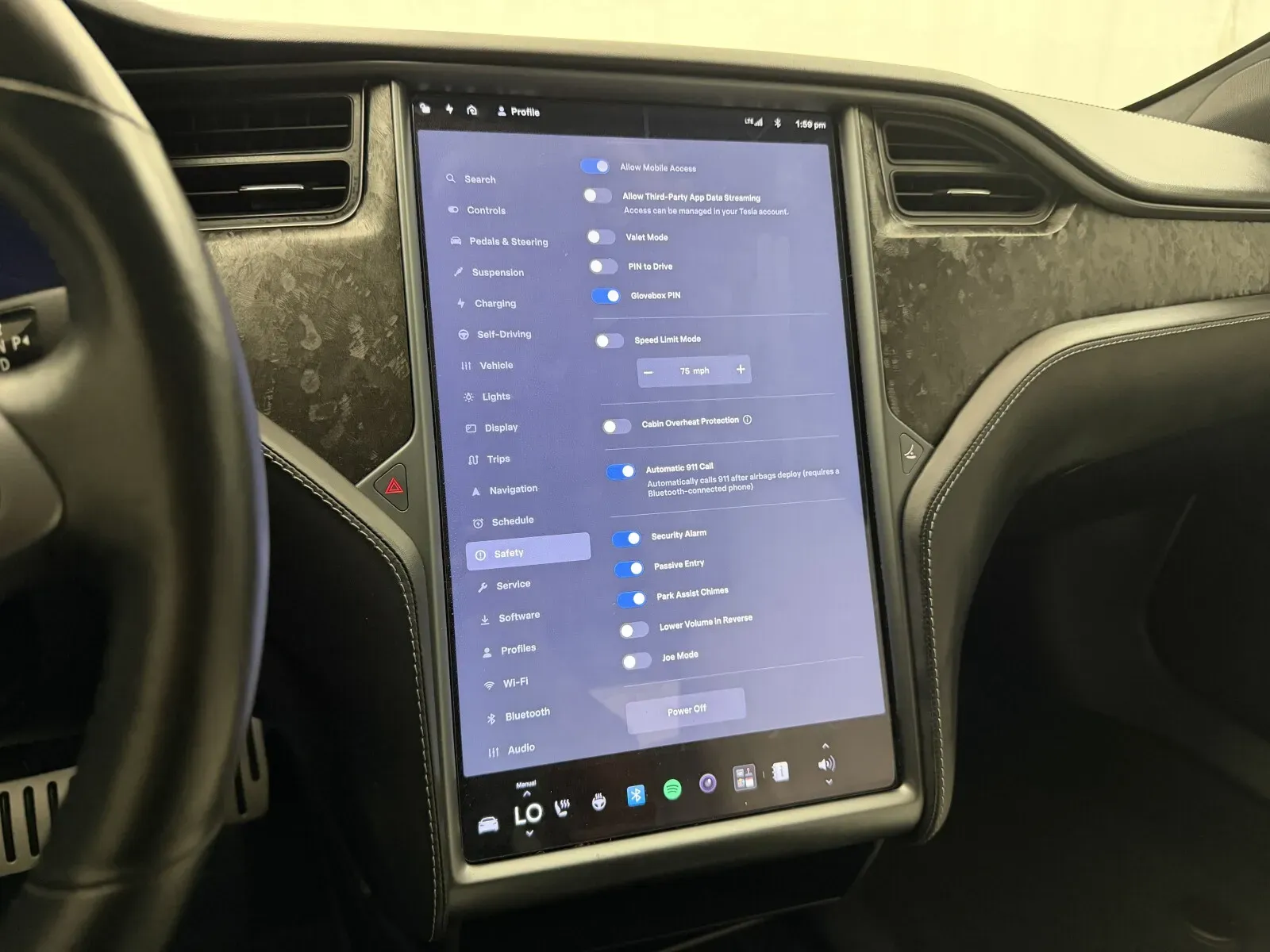 Tesla Model S photo 21