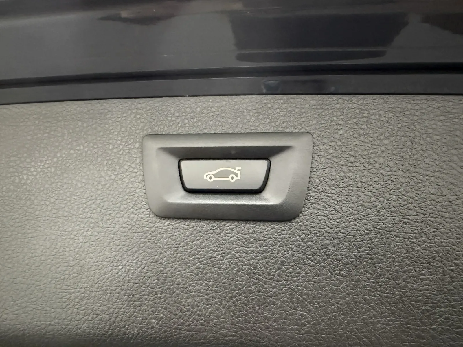 BMW 3 Series photo 24