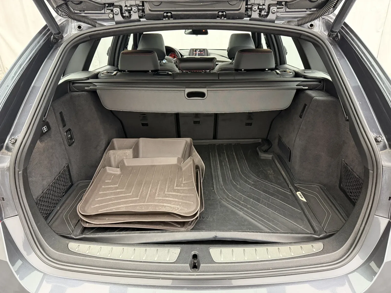 BMW 3 Series photo 23