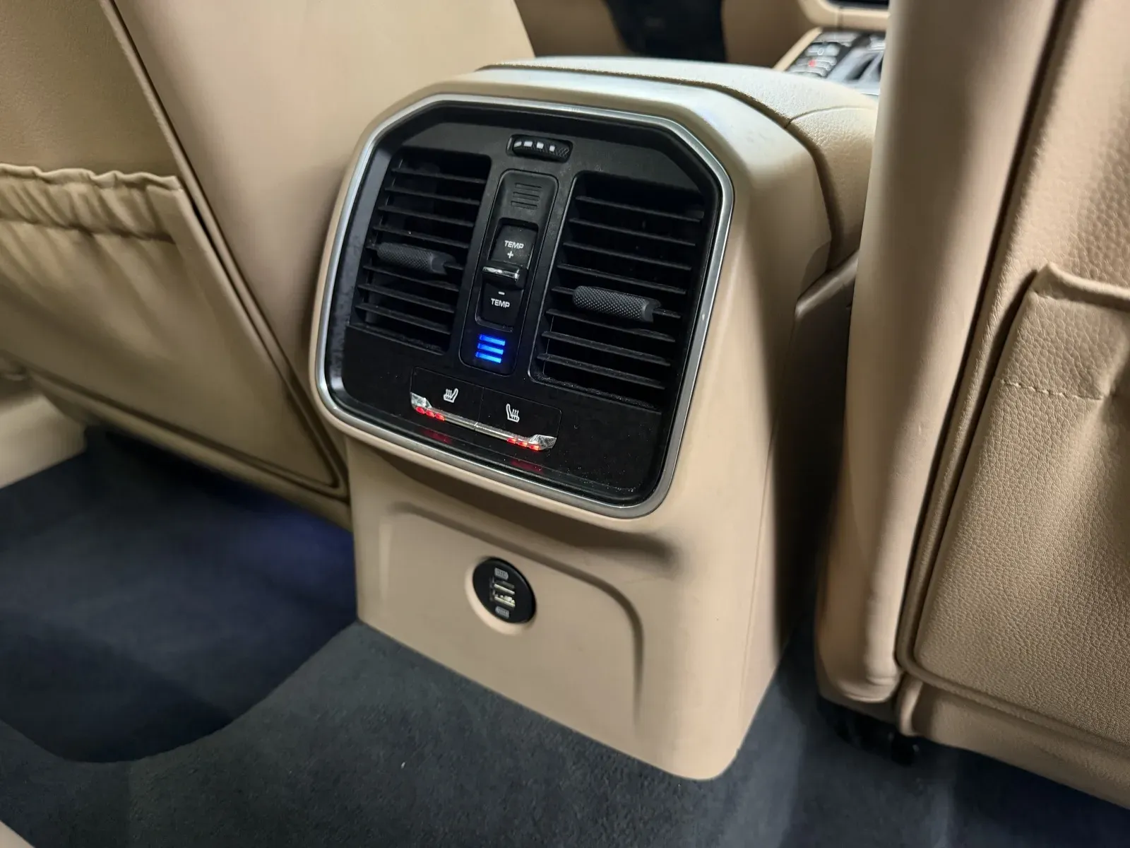 Porsche Macan photo 7
