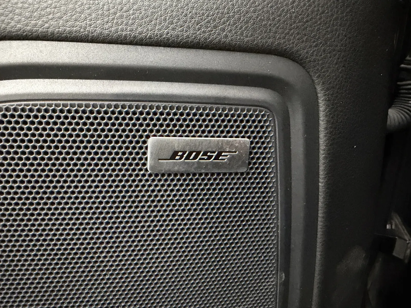 Porsche Macan photo 9