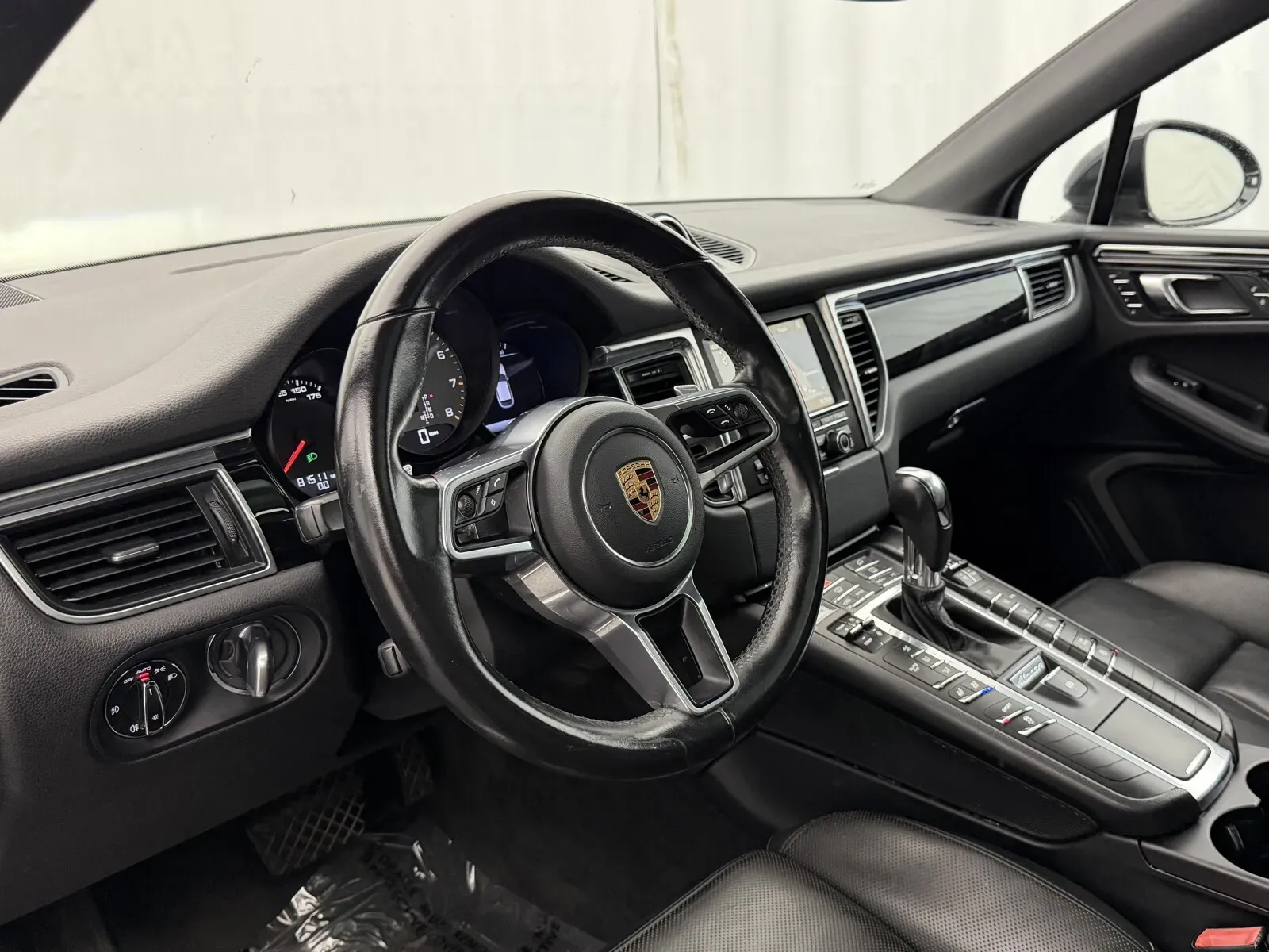Porsche Macan photo 5